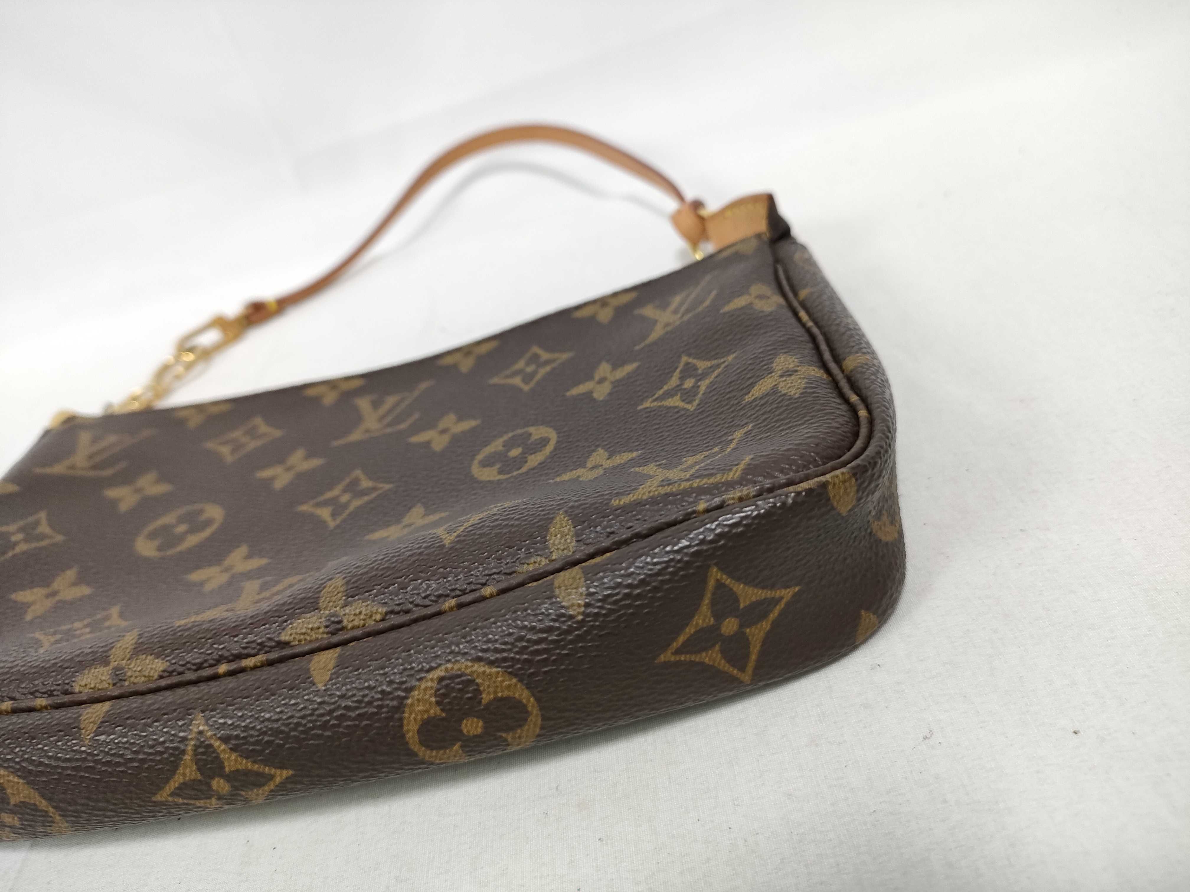 Monogram Louis Vuitton Pochette Accessoires Pouch — view 4