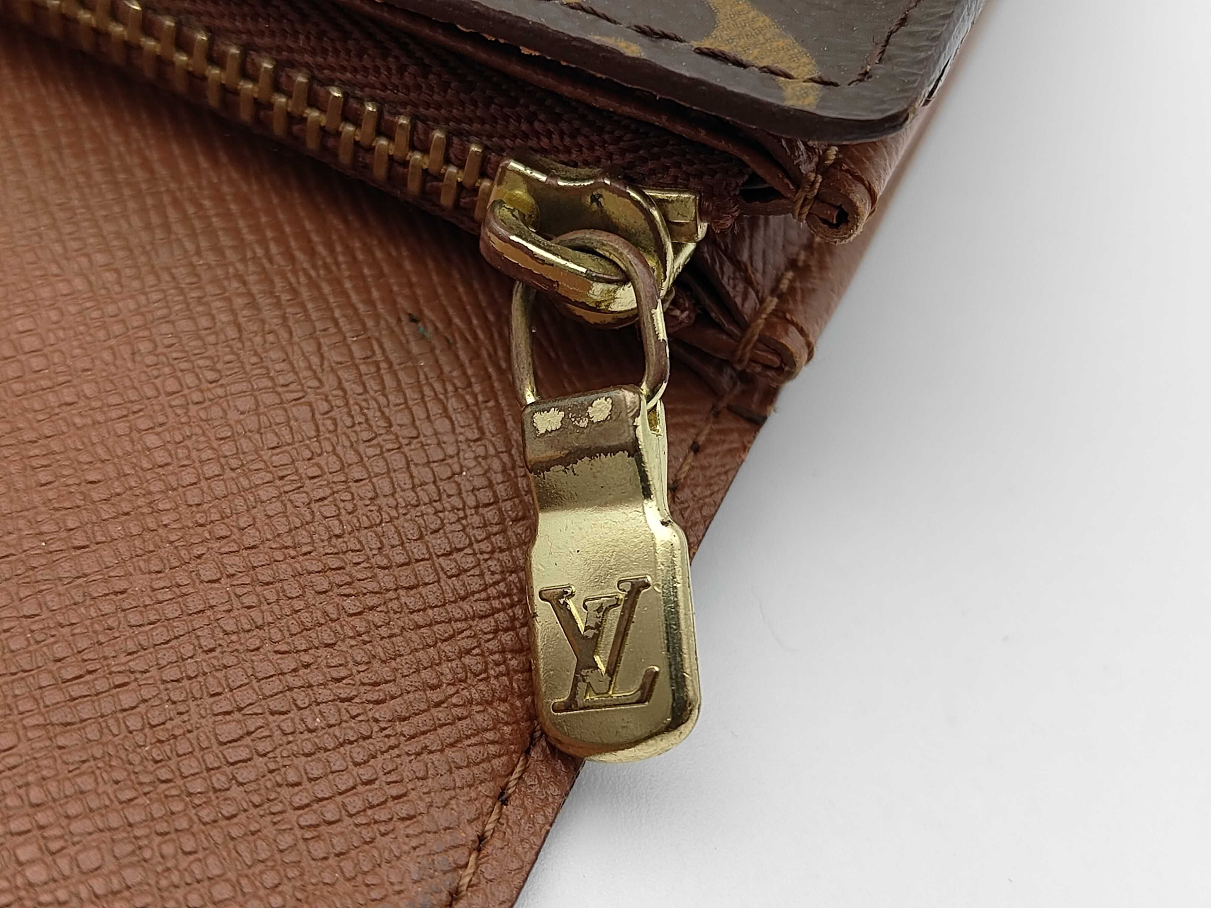 wallet — view 8