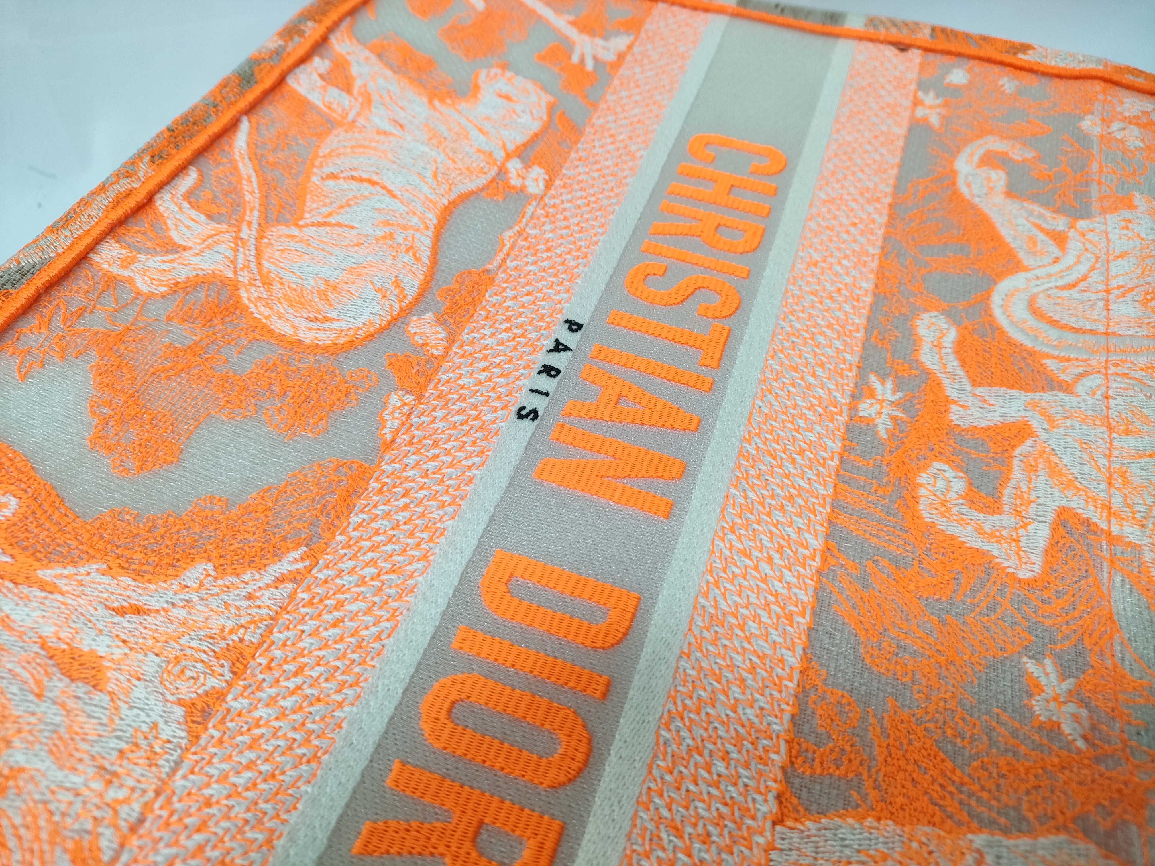 BAG BOOK TOTE ORANGE M057 MEDIUM W/CARD 50-MA-0242 M1296ZRVJ Tote Bag — view 6