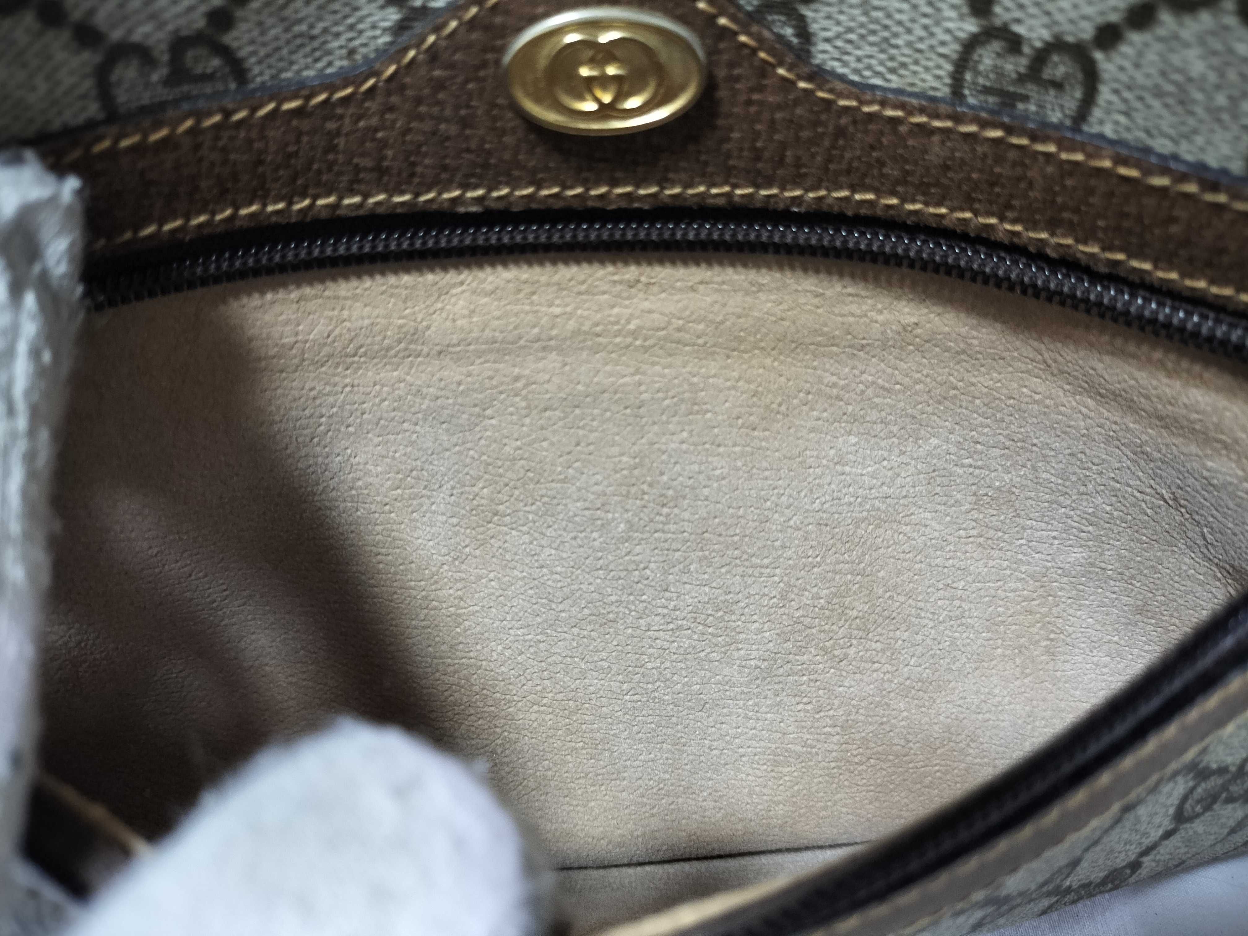 GG Supreme Old Sherry Shoulder Bag — view 14