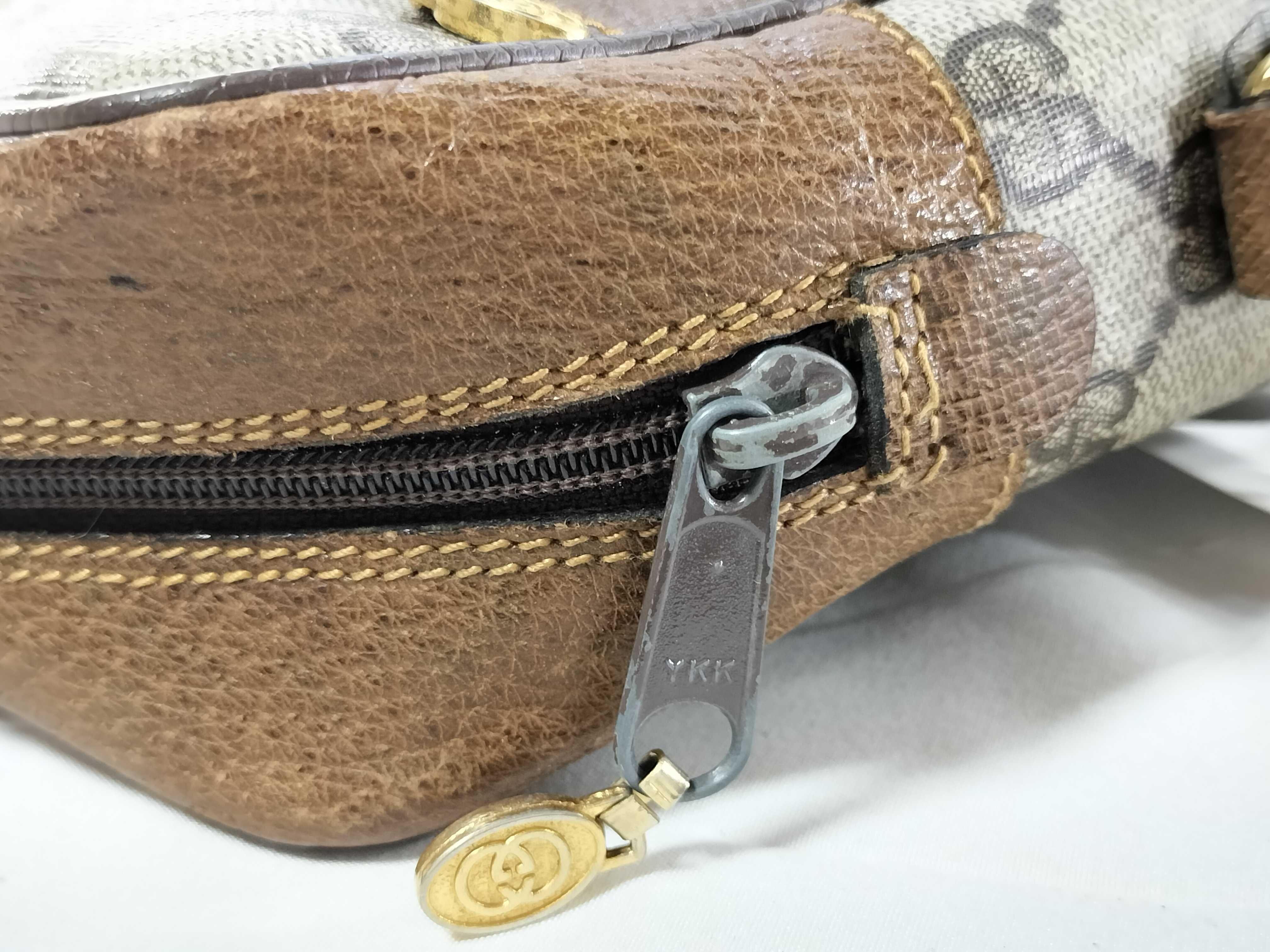 GG Supreme Old Sherry Shoulder Bag — view 8