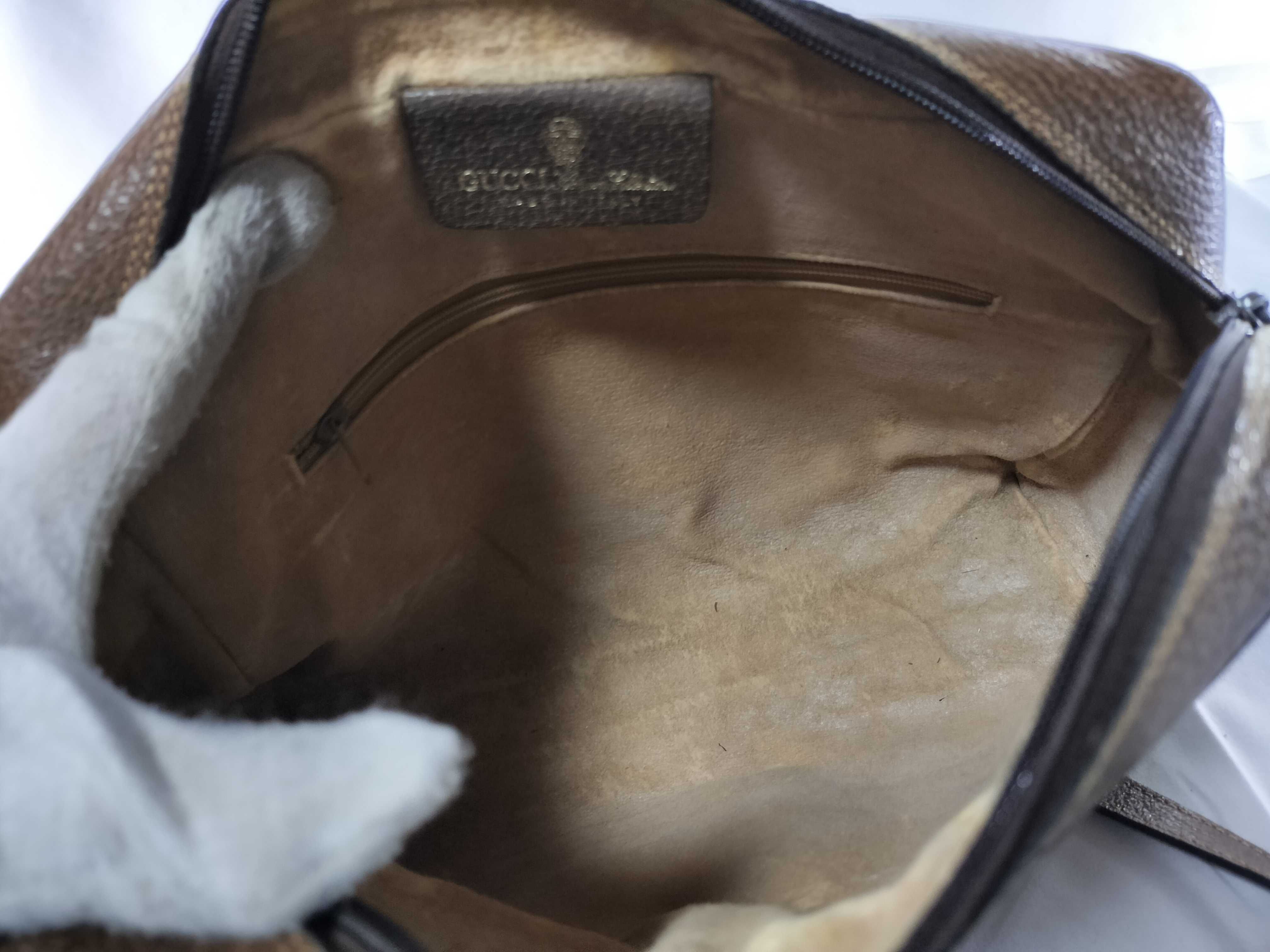 GG Supreme Old Sherry Shoulder Bag — view 10