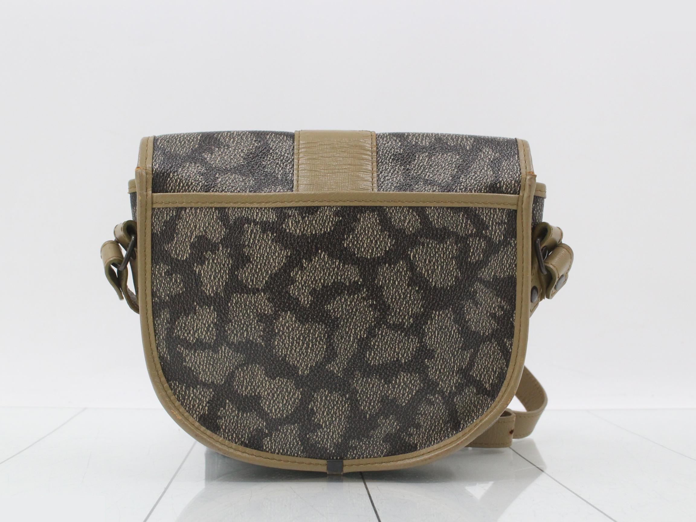 Yves Saint-Laurent (YSL) Shoulder Bag — view 2