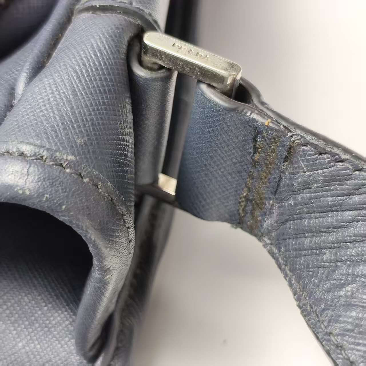 【*Shipped from: China*】PRADA Leather Shoulder Bag — view 15