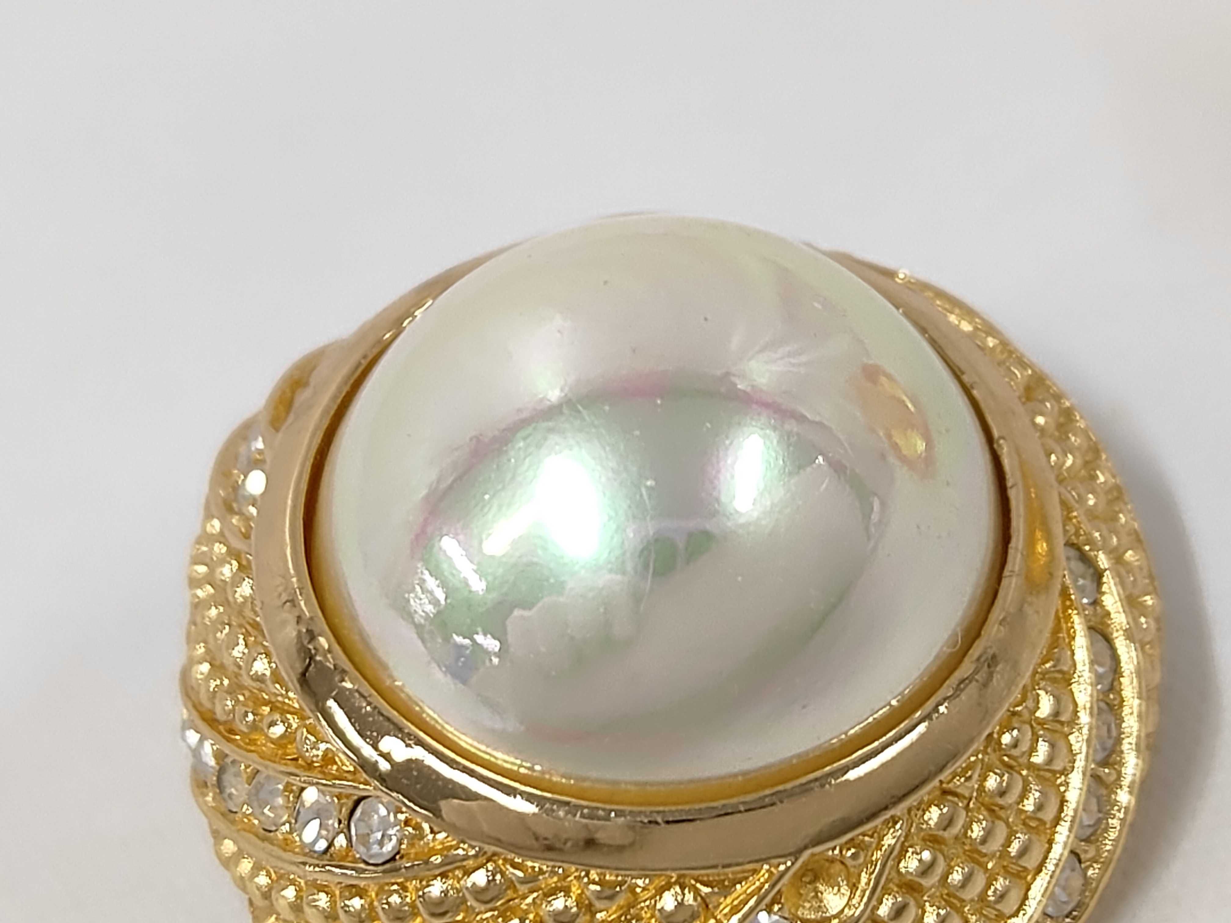 pearl earrings — view 6