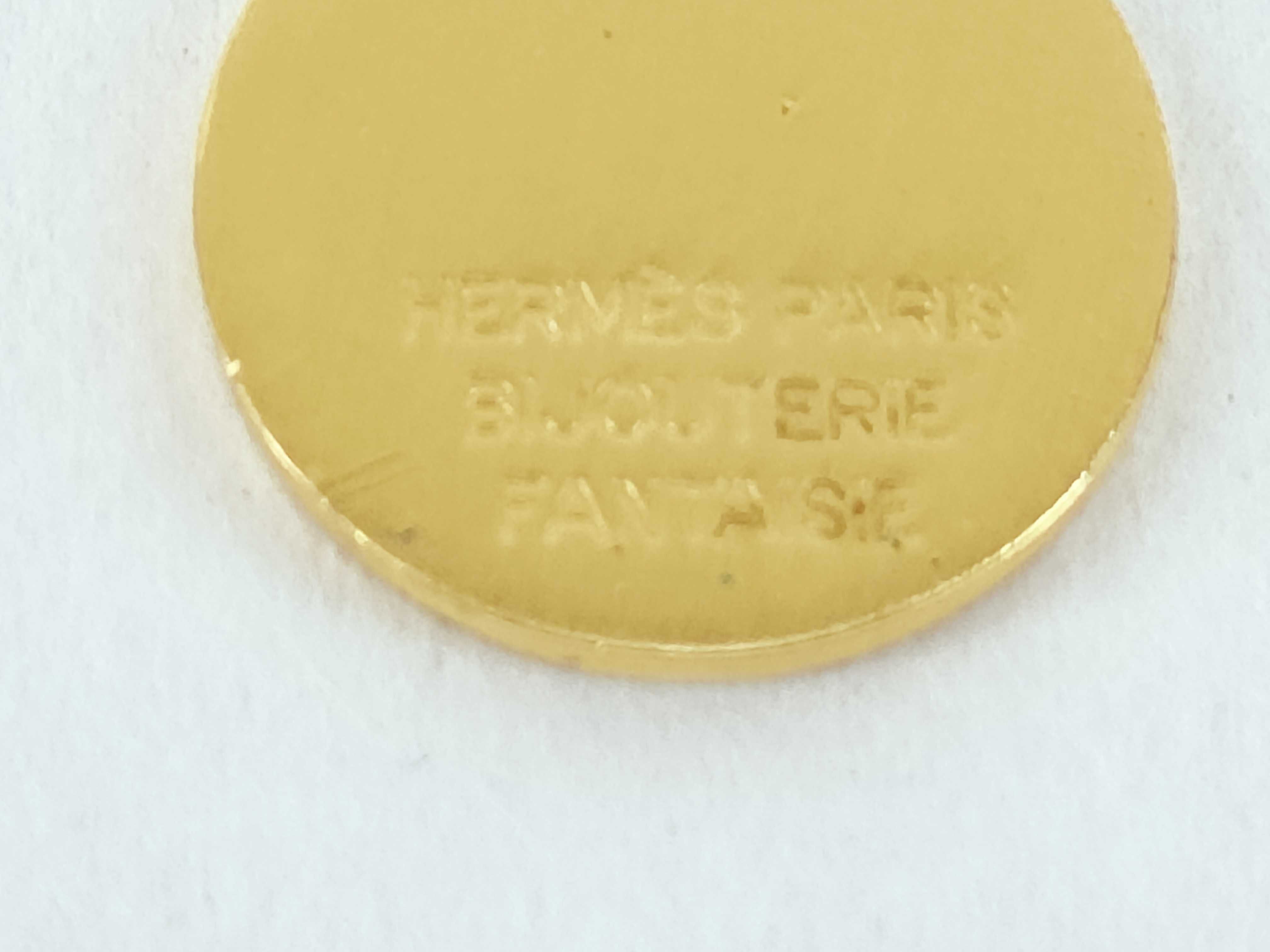 Sellier Pendant Top — view 3