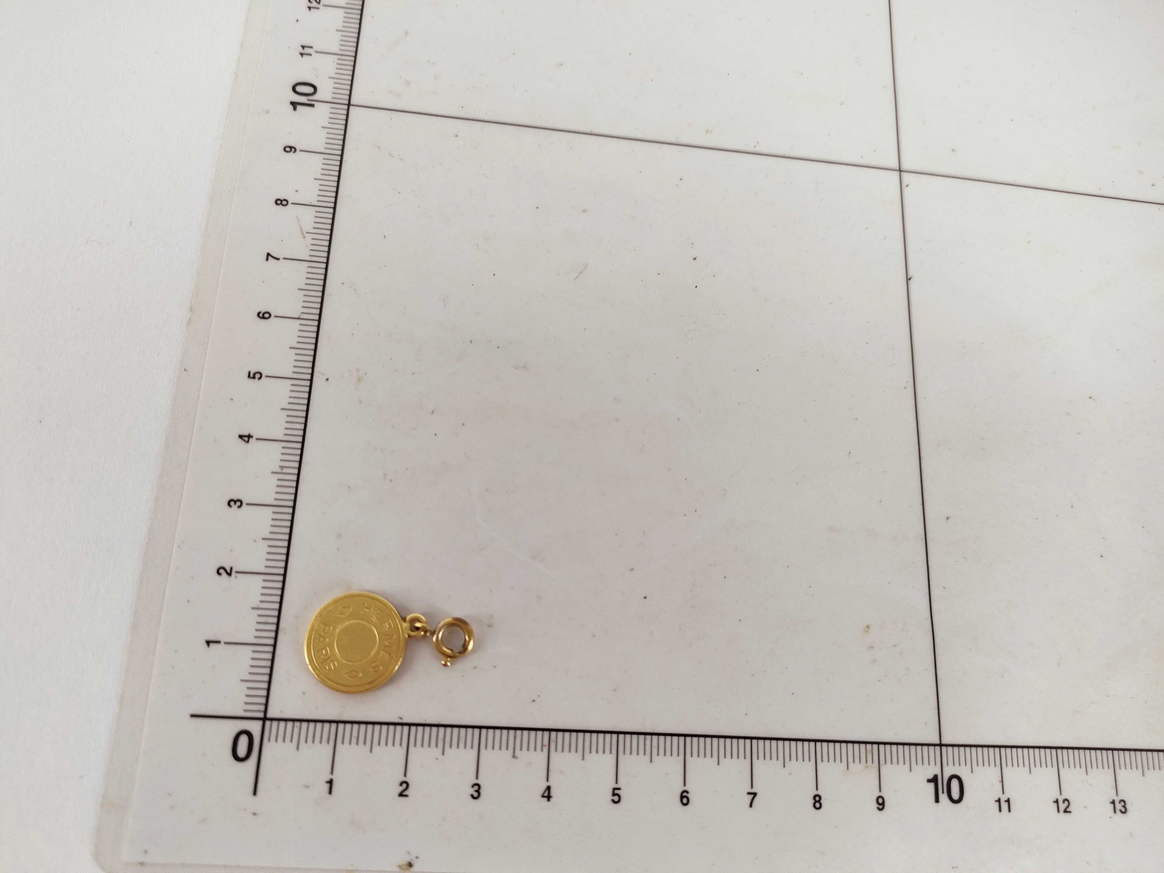 Sellier Pendant Top — view 10