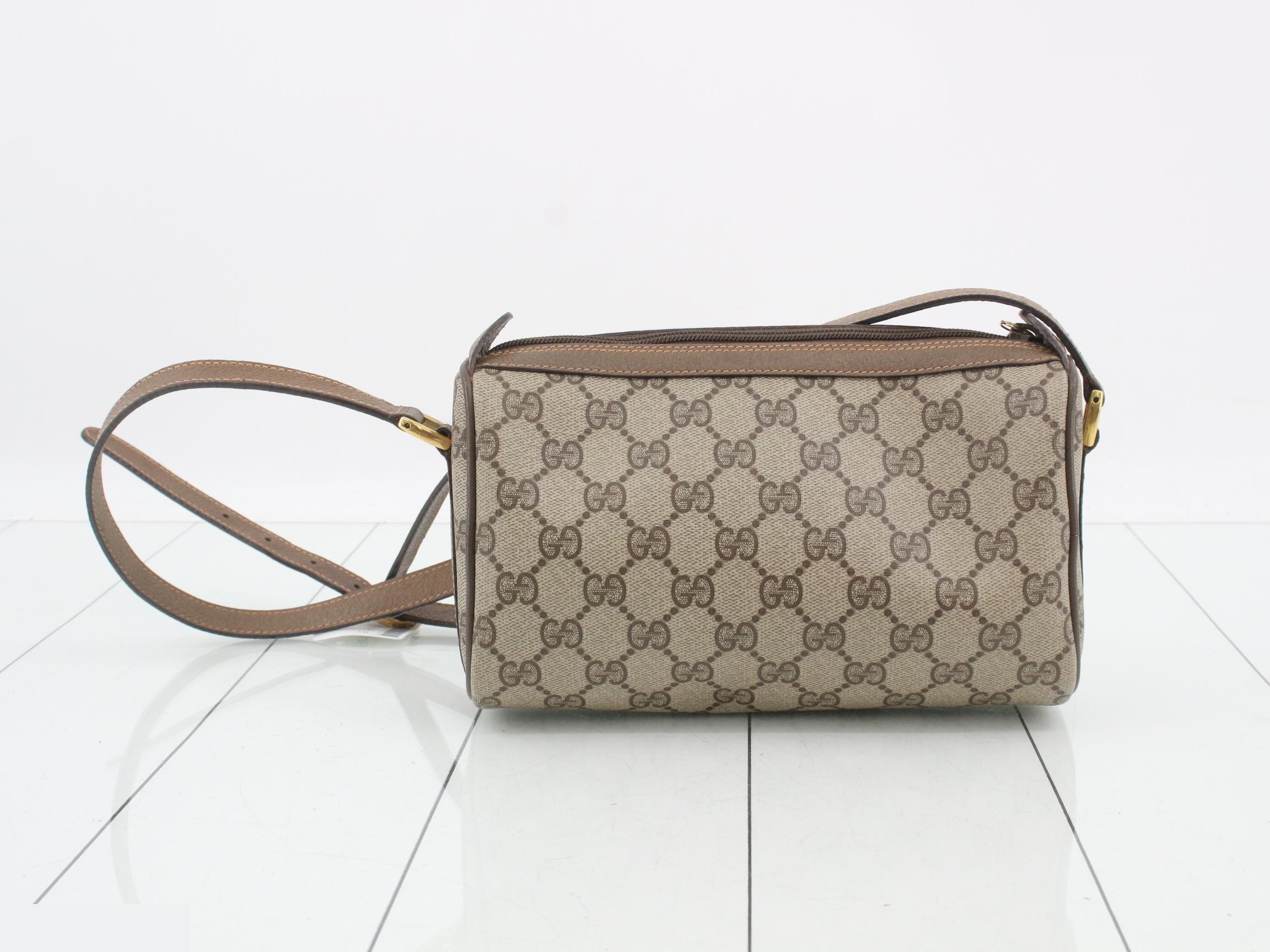 GG Supreme Sherry Shoulder Bag — view 2