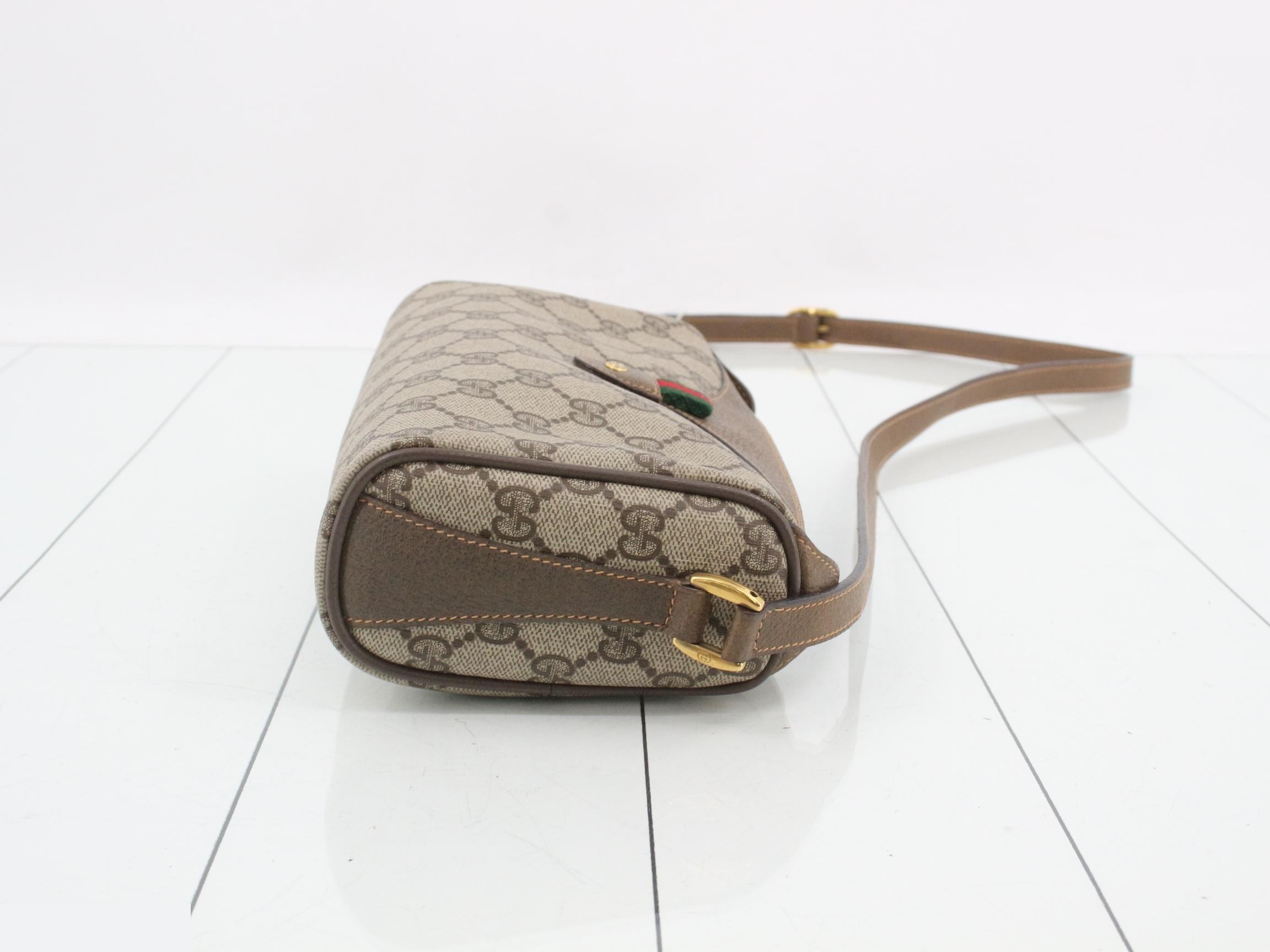 GG Supreme Sherry Shoulder Bag — view 3