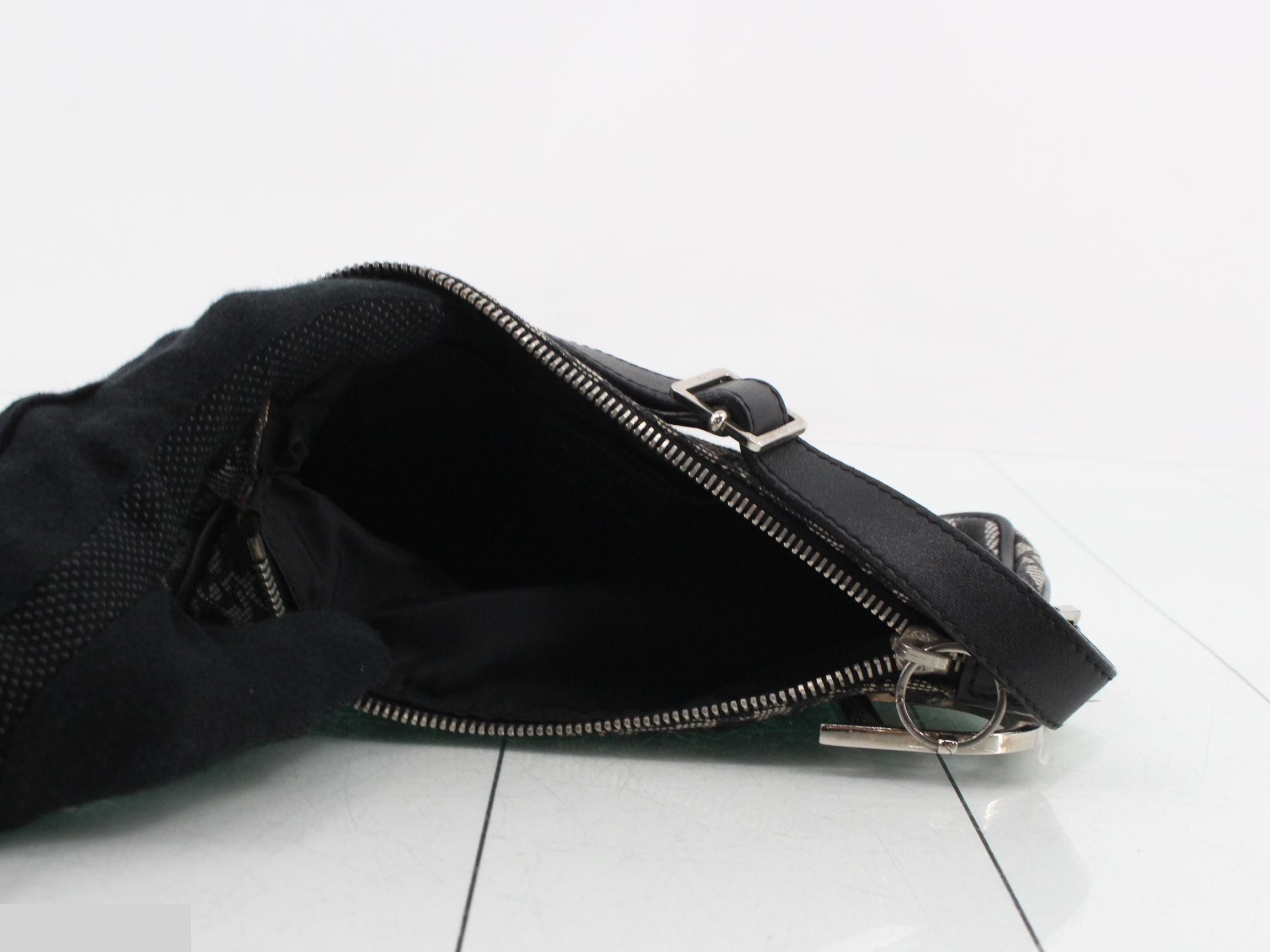 Trotter (Bag)・Shoulder bag — view 4