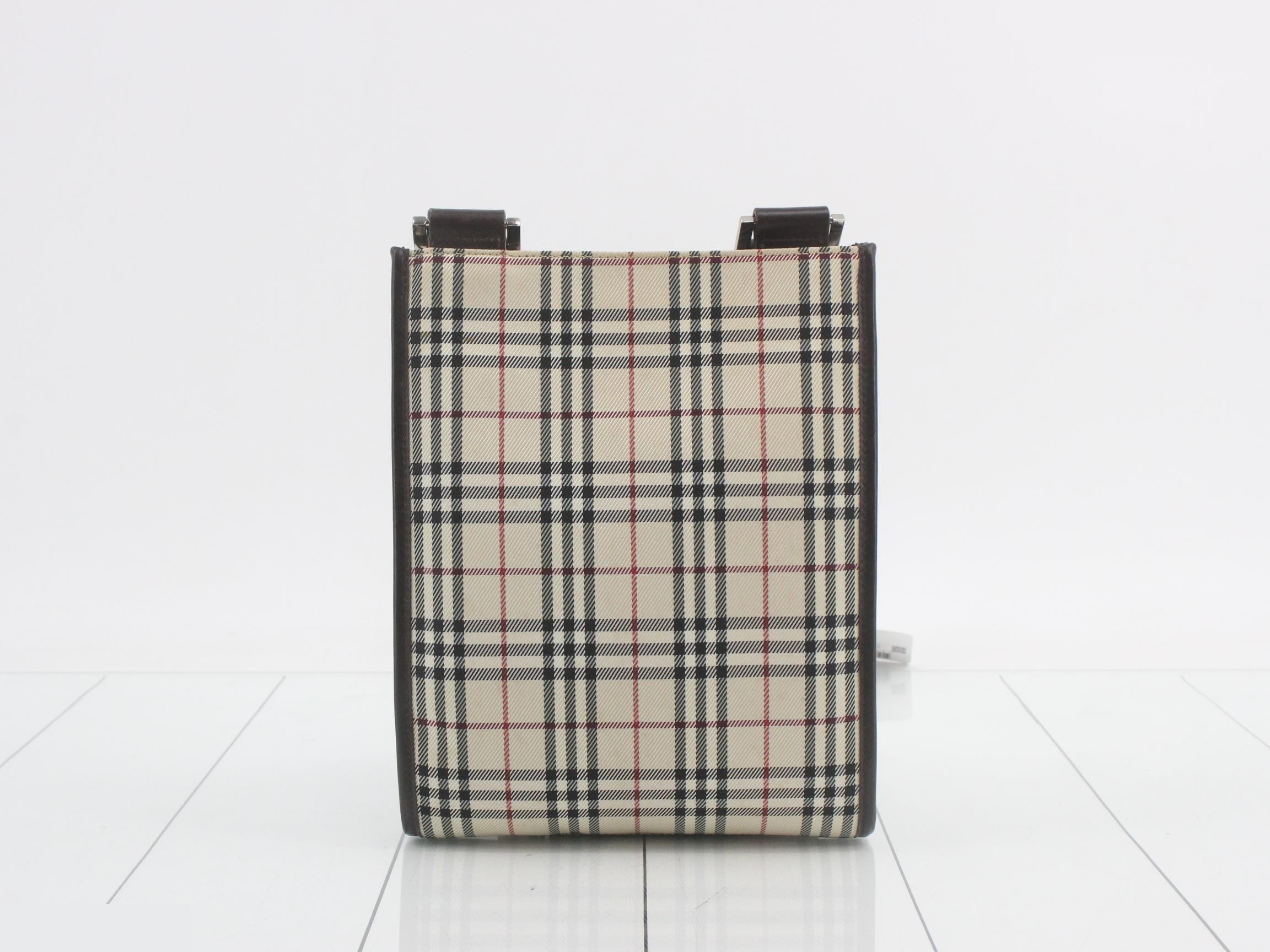 Other lines: Nova Check bags and shoulder bags — view 2