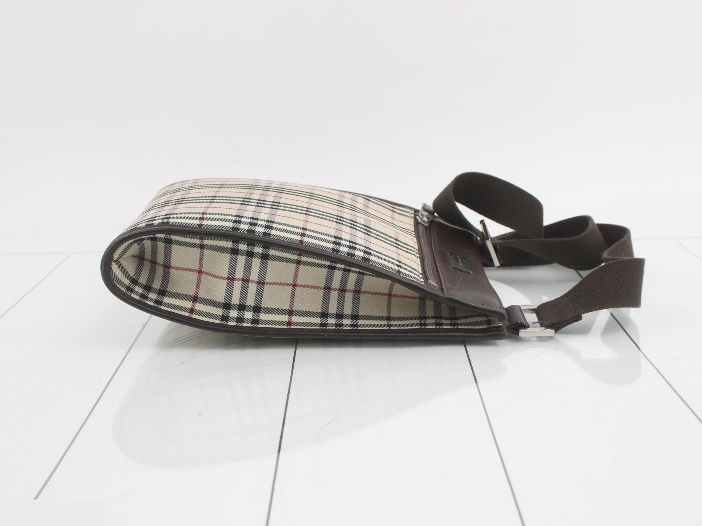 Other lines: Nova Check bags and shoulder bags — view 3