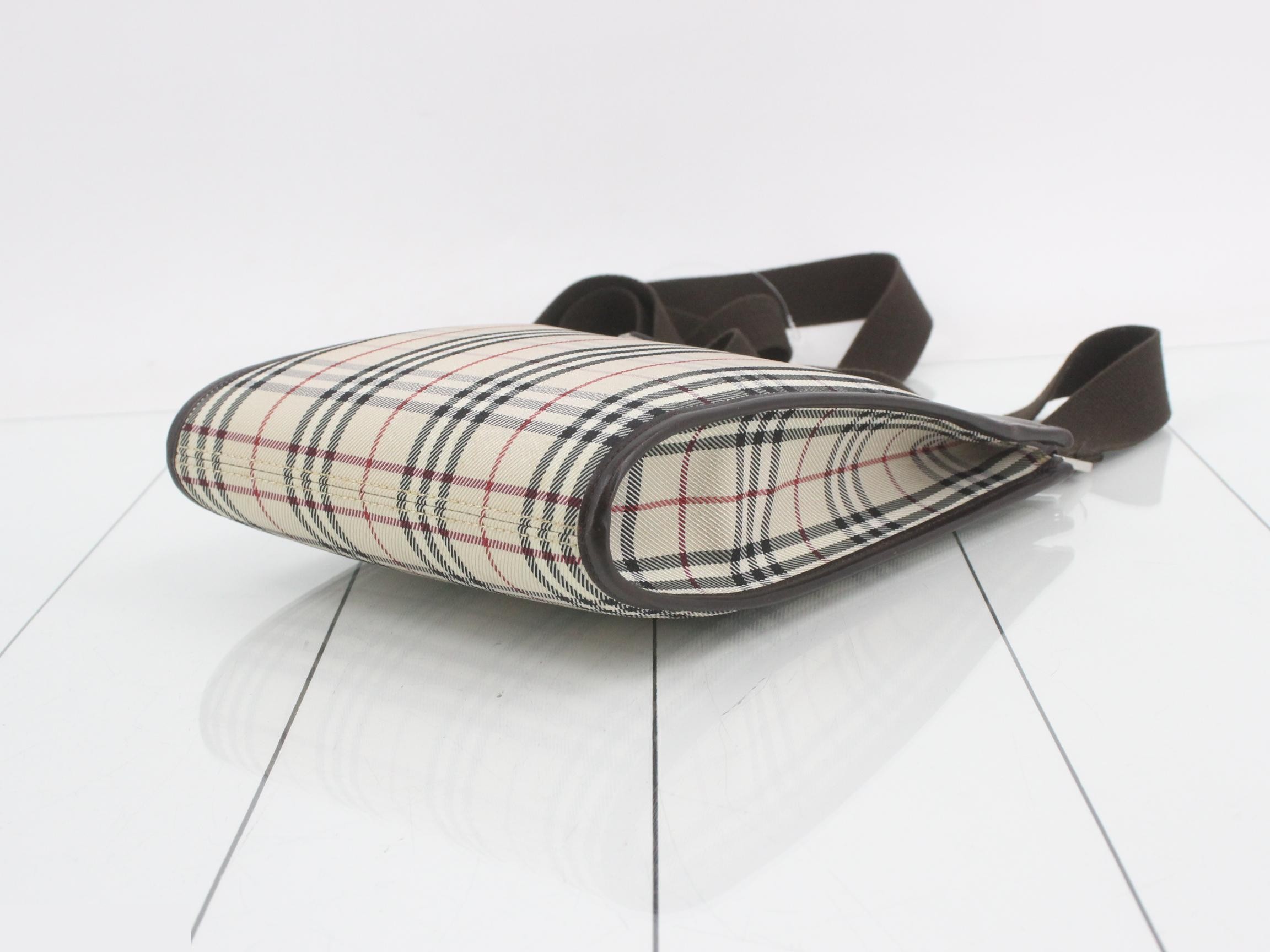 Other lines: Nova Check bags and shoulder bags — view 6