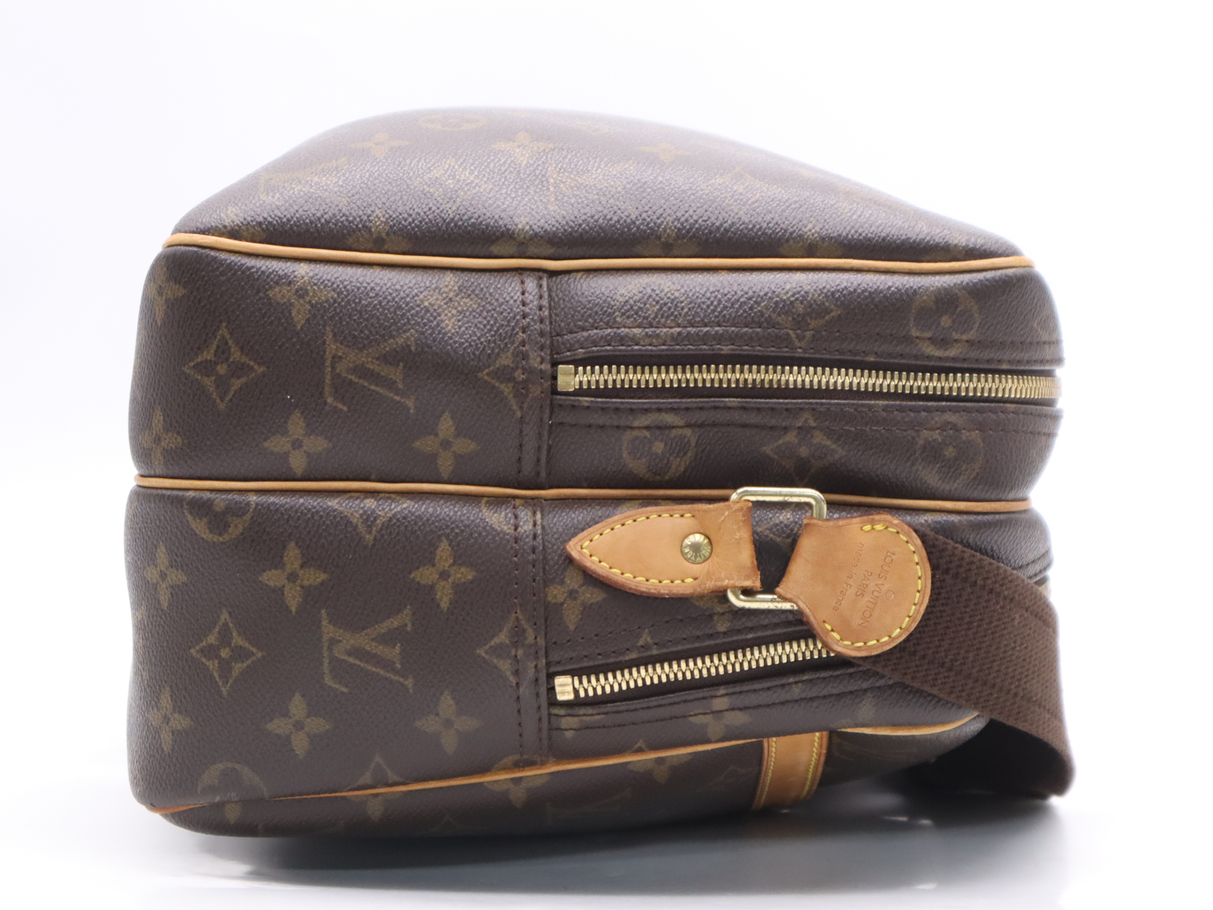 M45252 Monogram Reporter GM Shoulder Bag — view 5