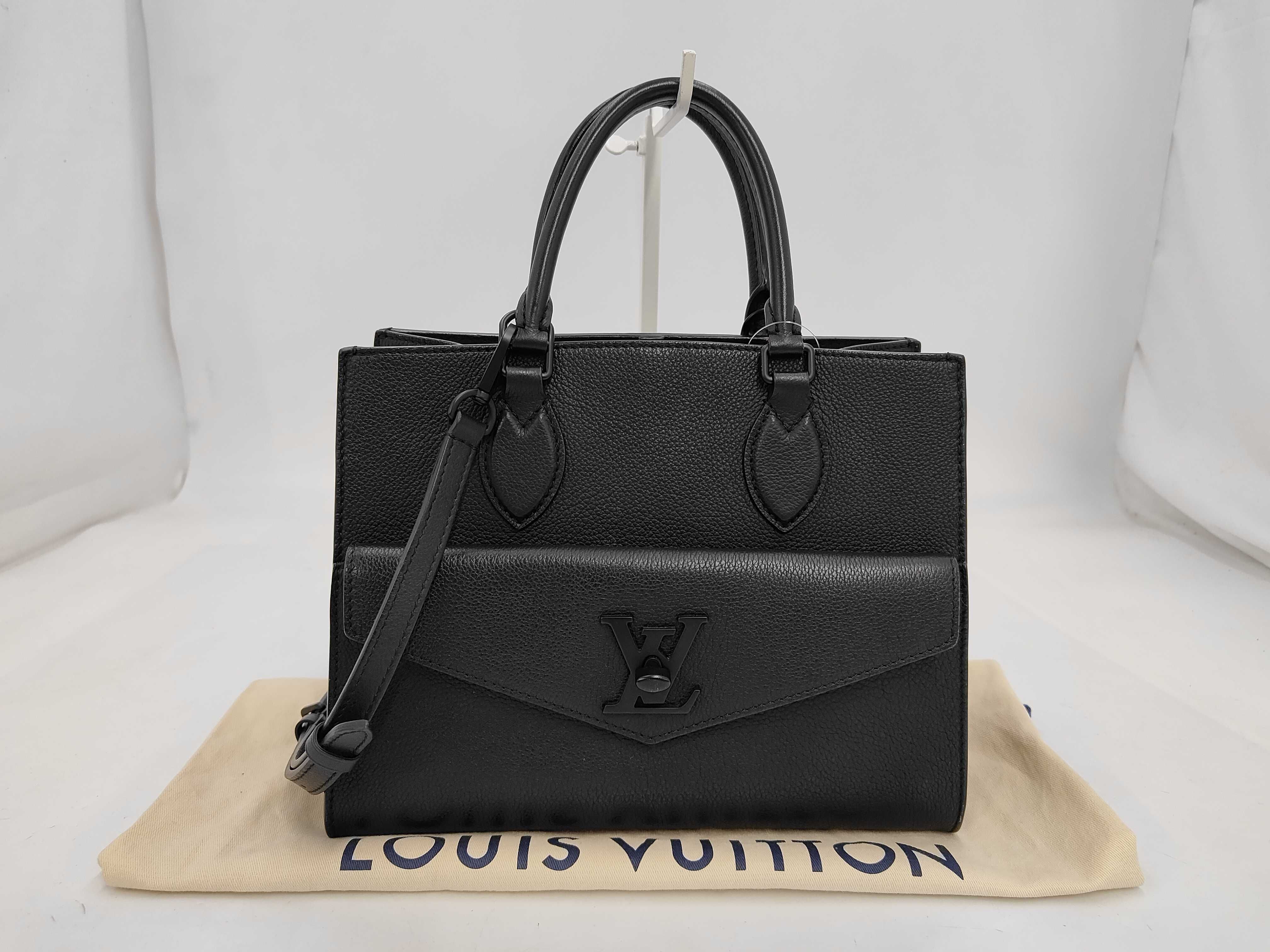 Lockme Tote Shoulder Bag