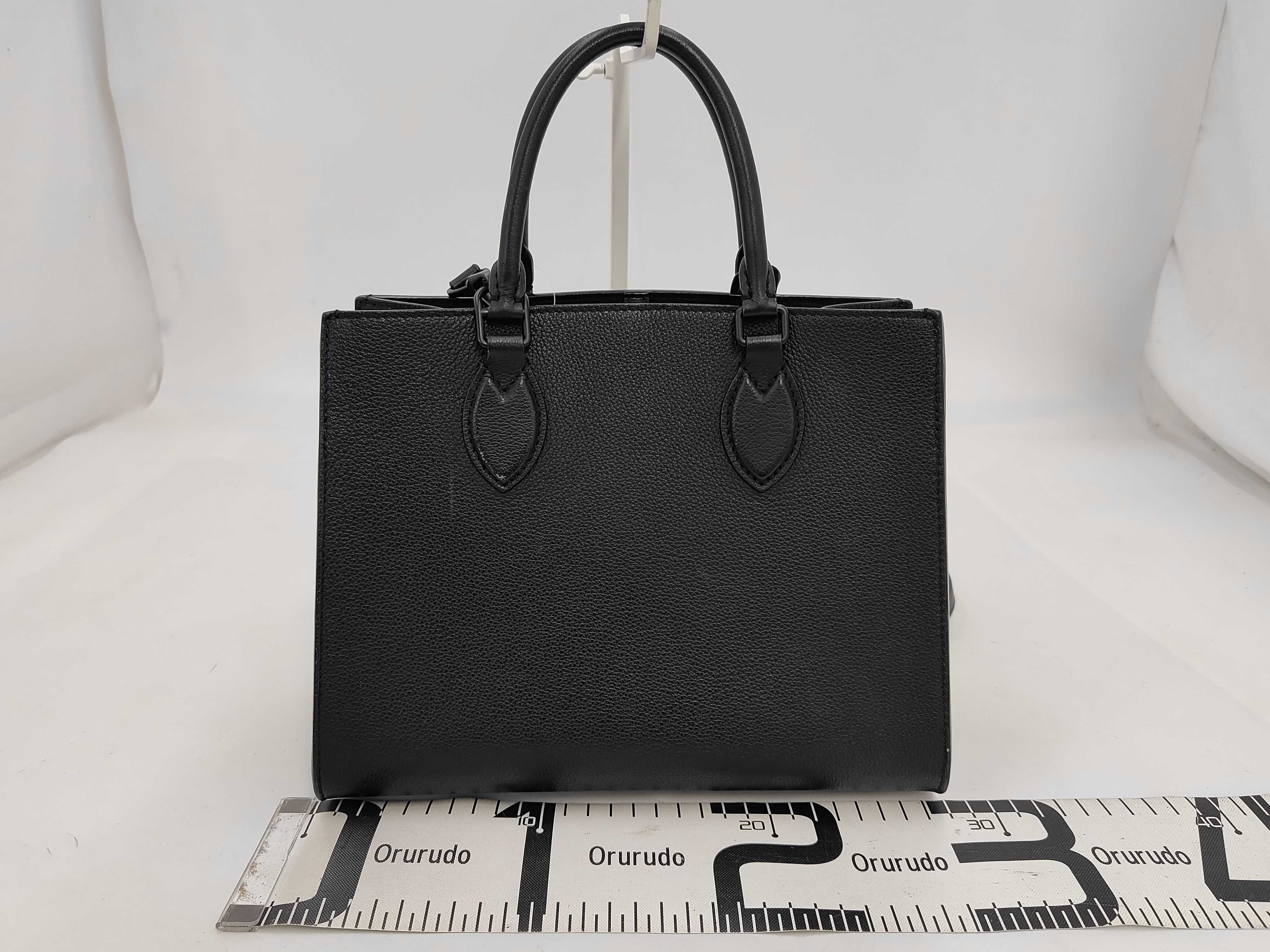Lockme Tote Shoulder Bag — view 2