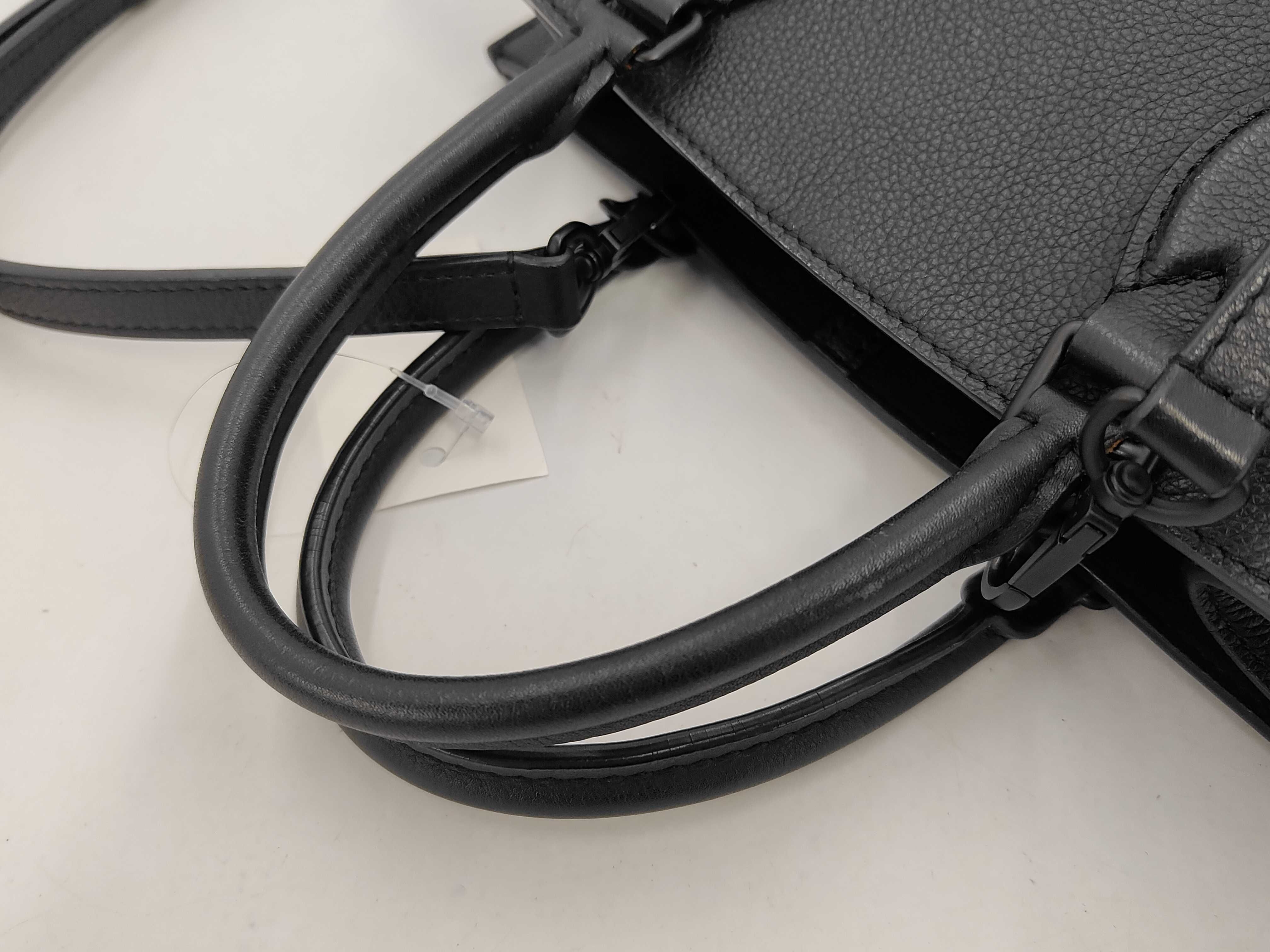 Lockme Tote Shoulder Bag — view 13
