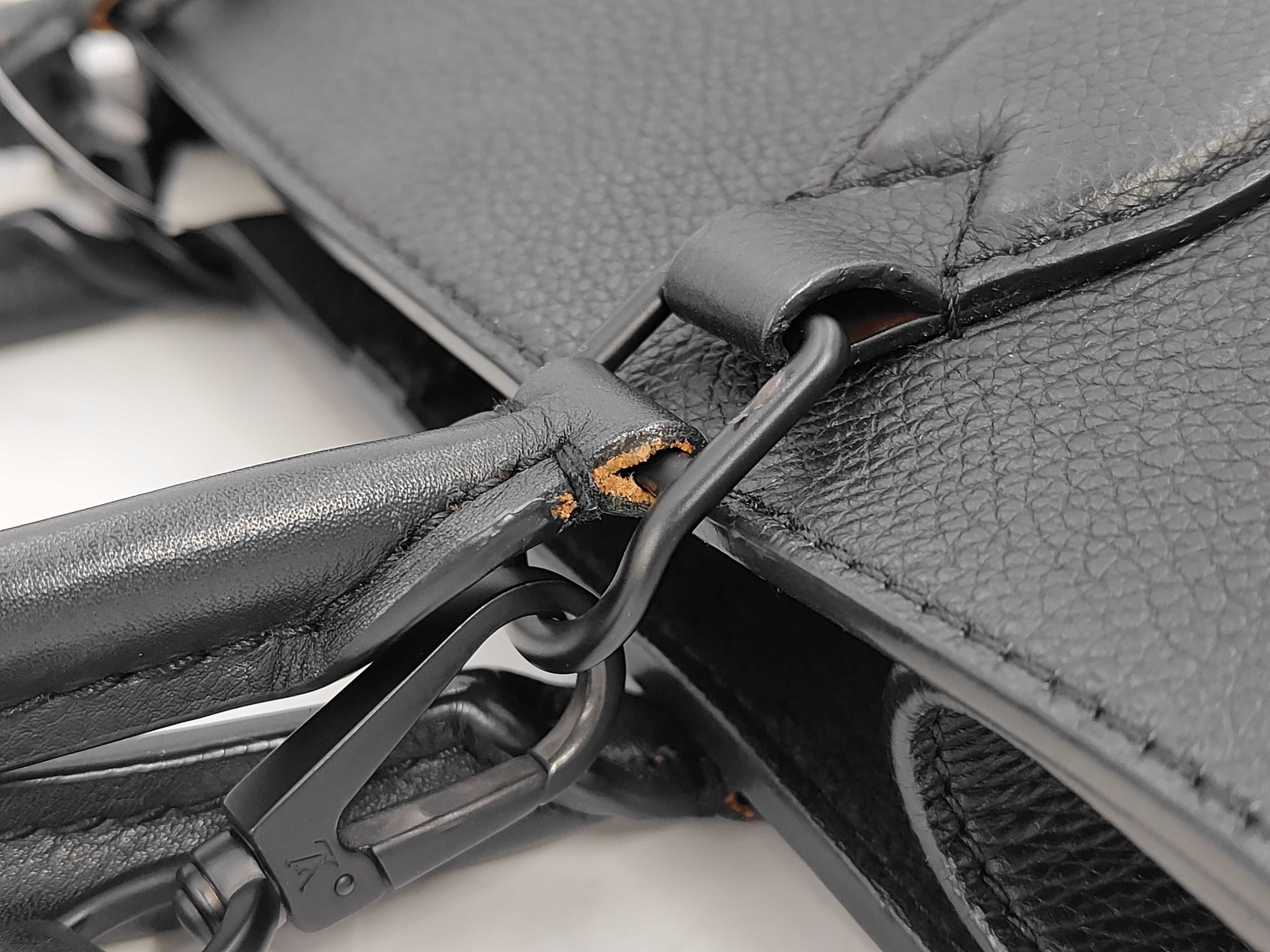 Lockme Tote Shoulder Bag — view 5