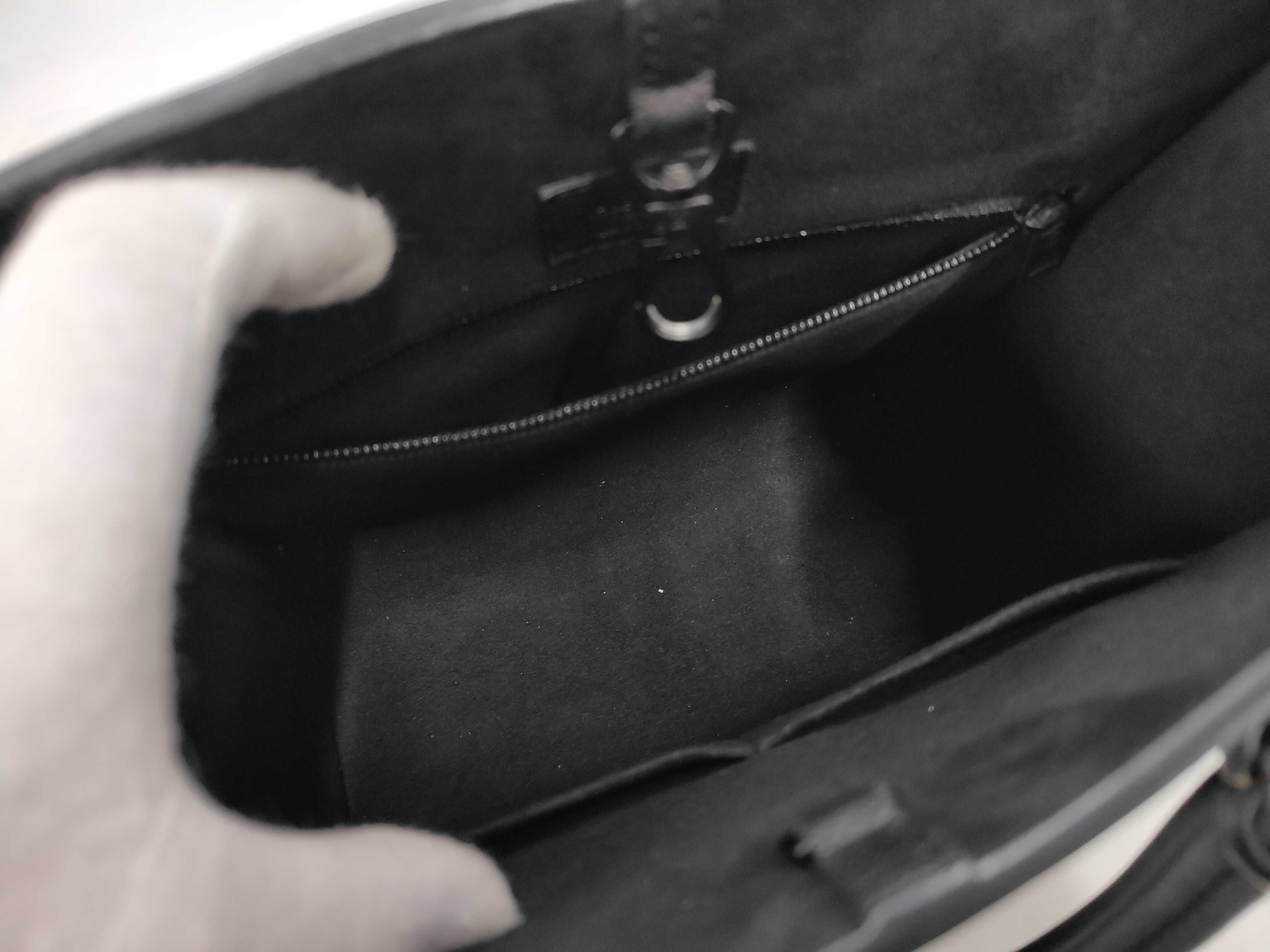 Lockme Tote Shoulder Bag — view 8