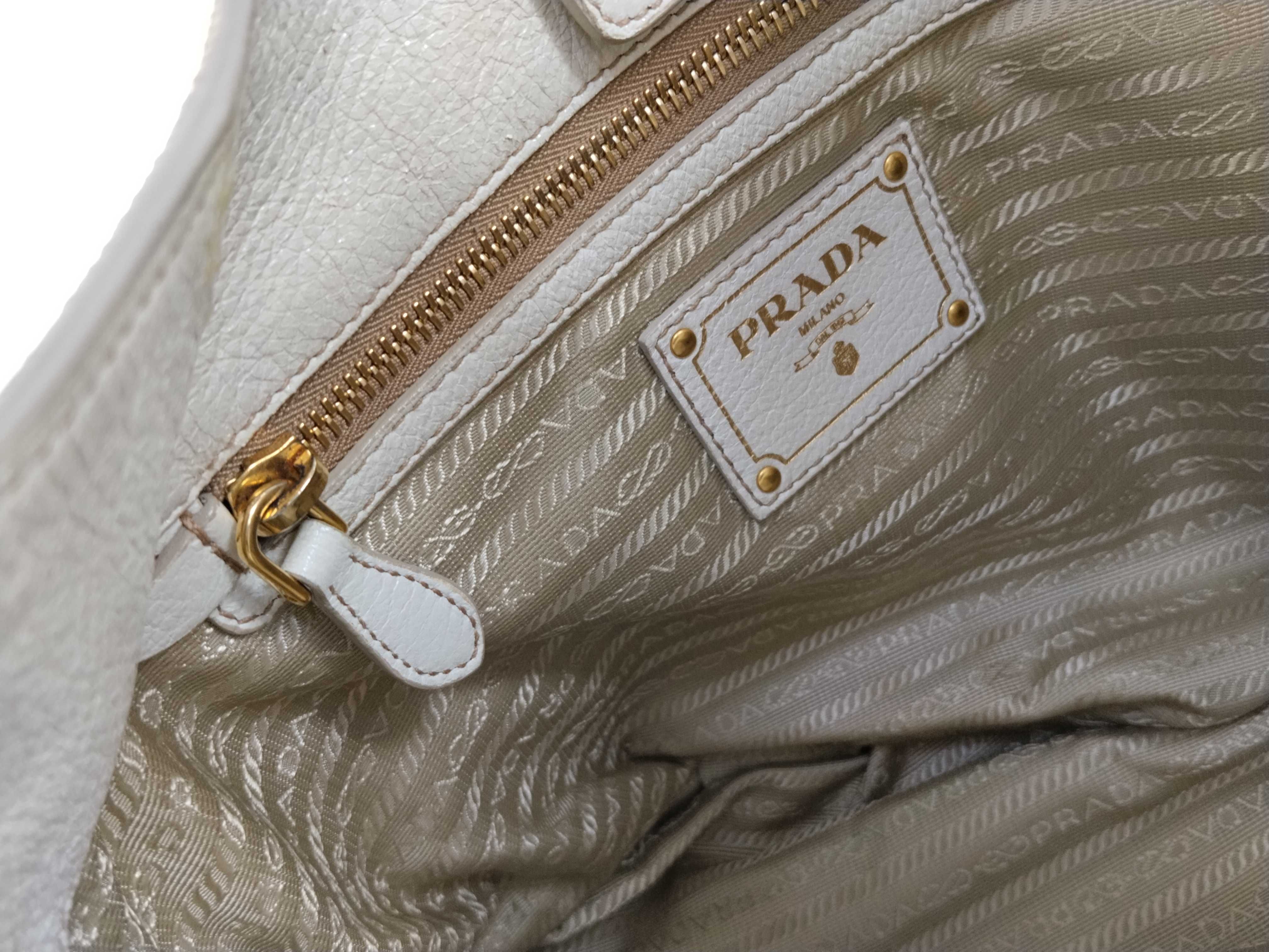 Hobo Vitello Side Zip Shoulder Bag White Shoulder Bag — view 14