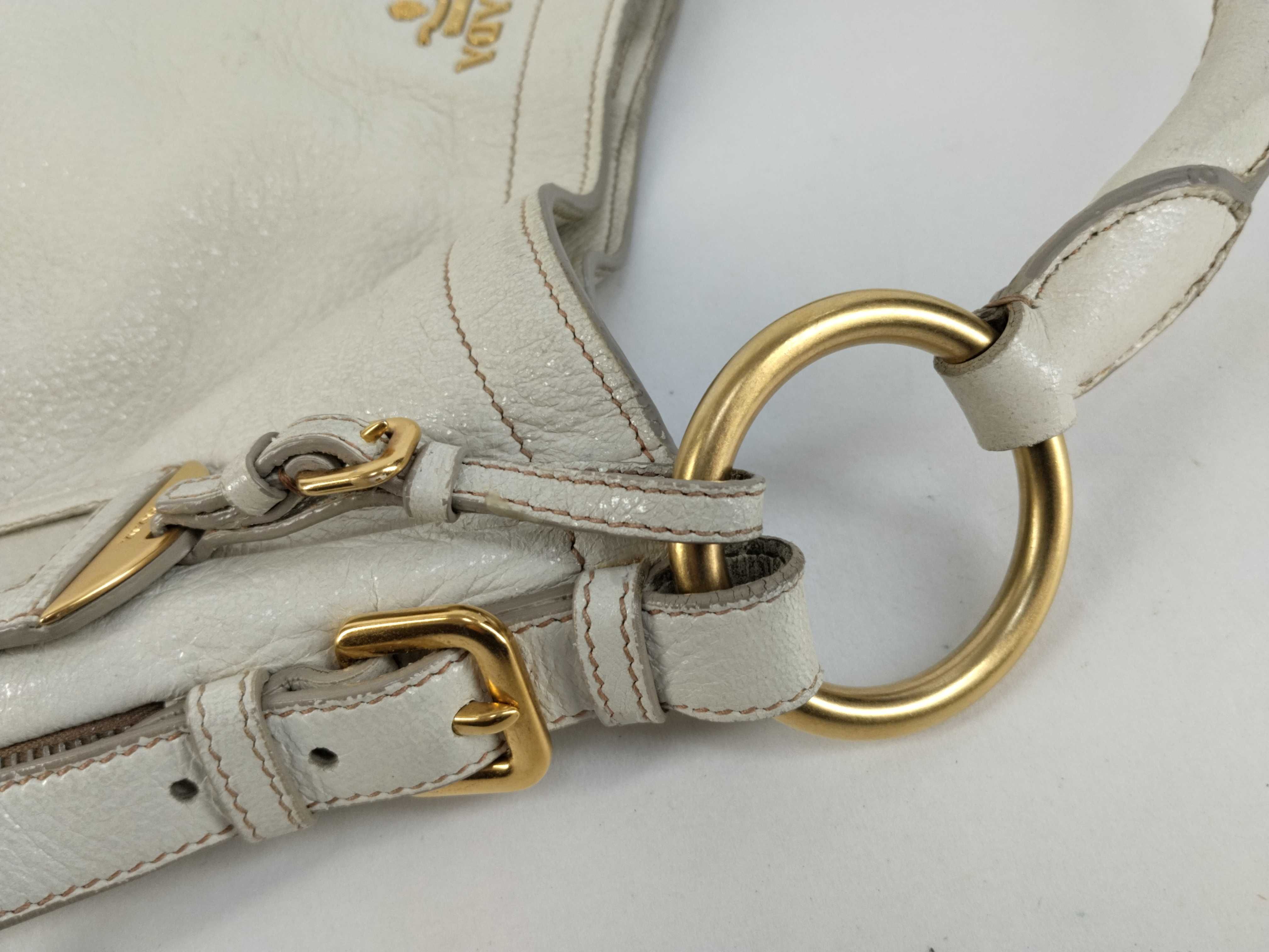 Hobo Vitello Side Zip Shoulder Bag White Shoulder Bag — view 7