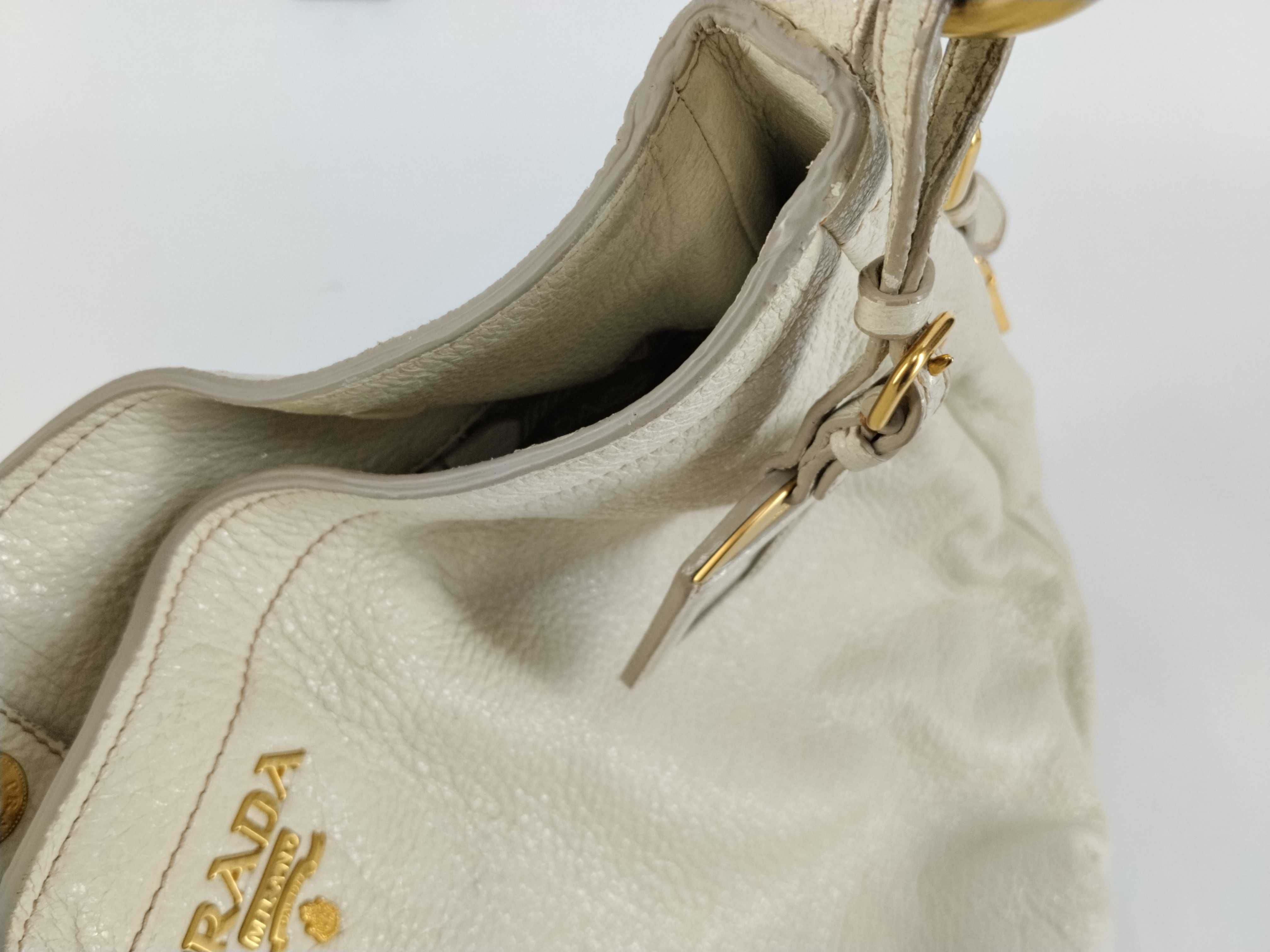 Hobo Vitello Side Zip Shoulder Bag White Shoulder Bag — view 8