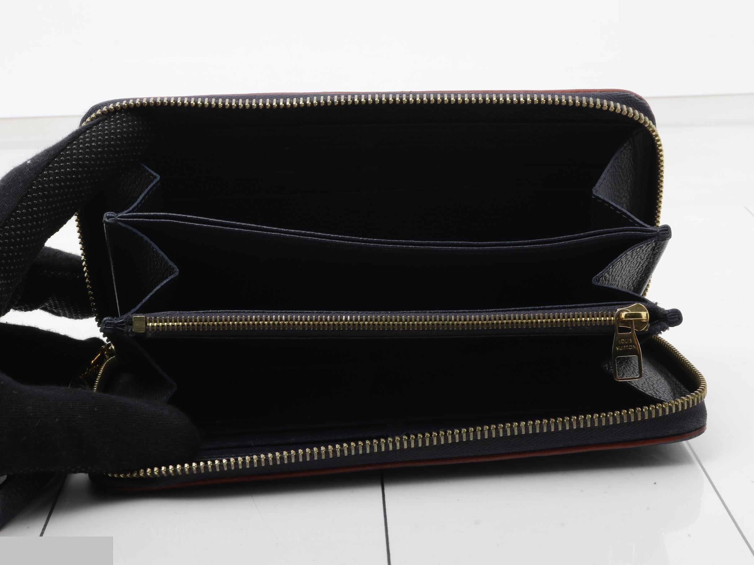Zippy Wallet — view 4