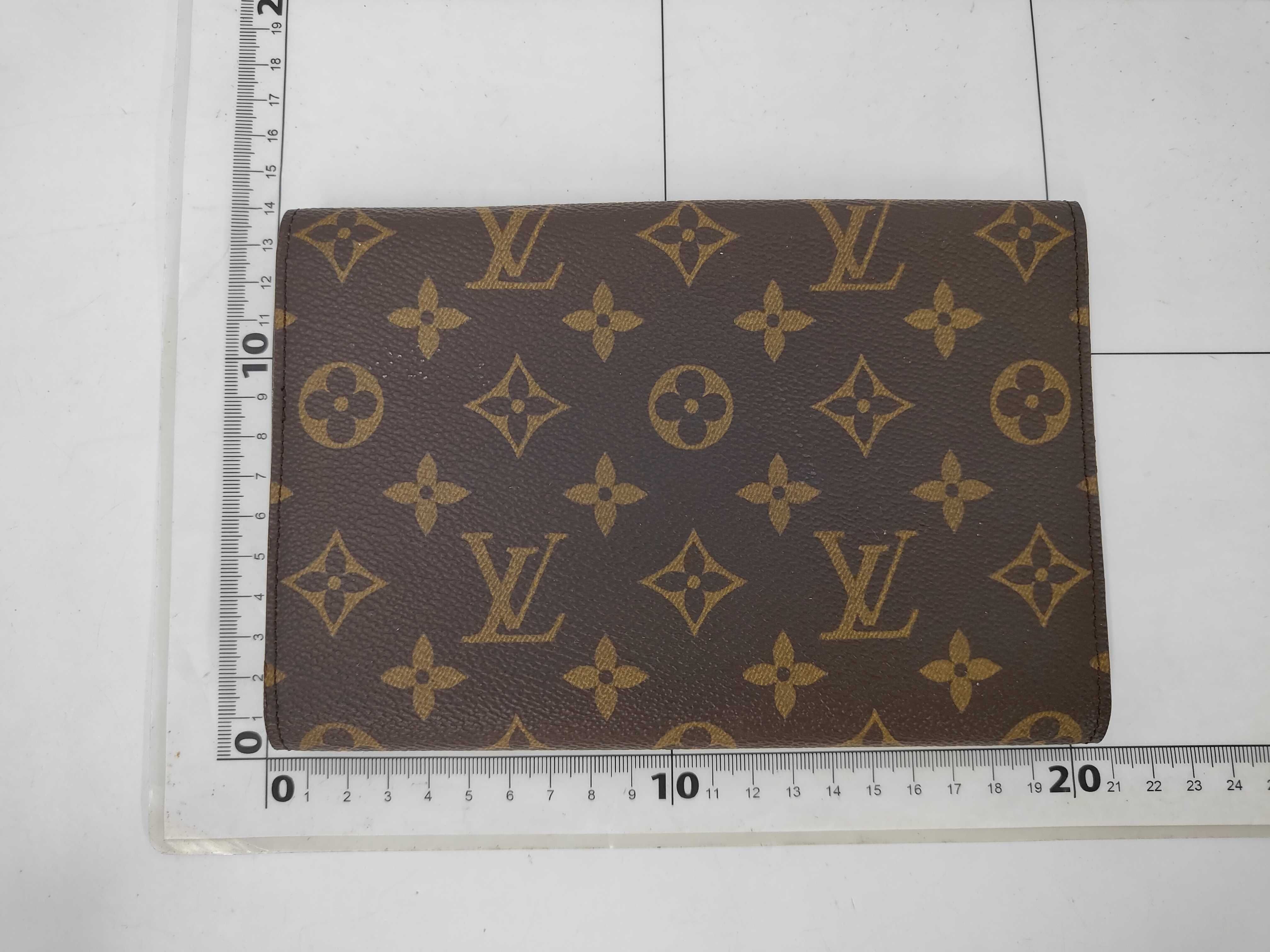 Monogram Louis Vuitton Monogram Pochette Passeport CA0936 Wallet — view 2