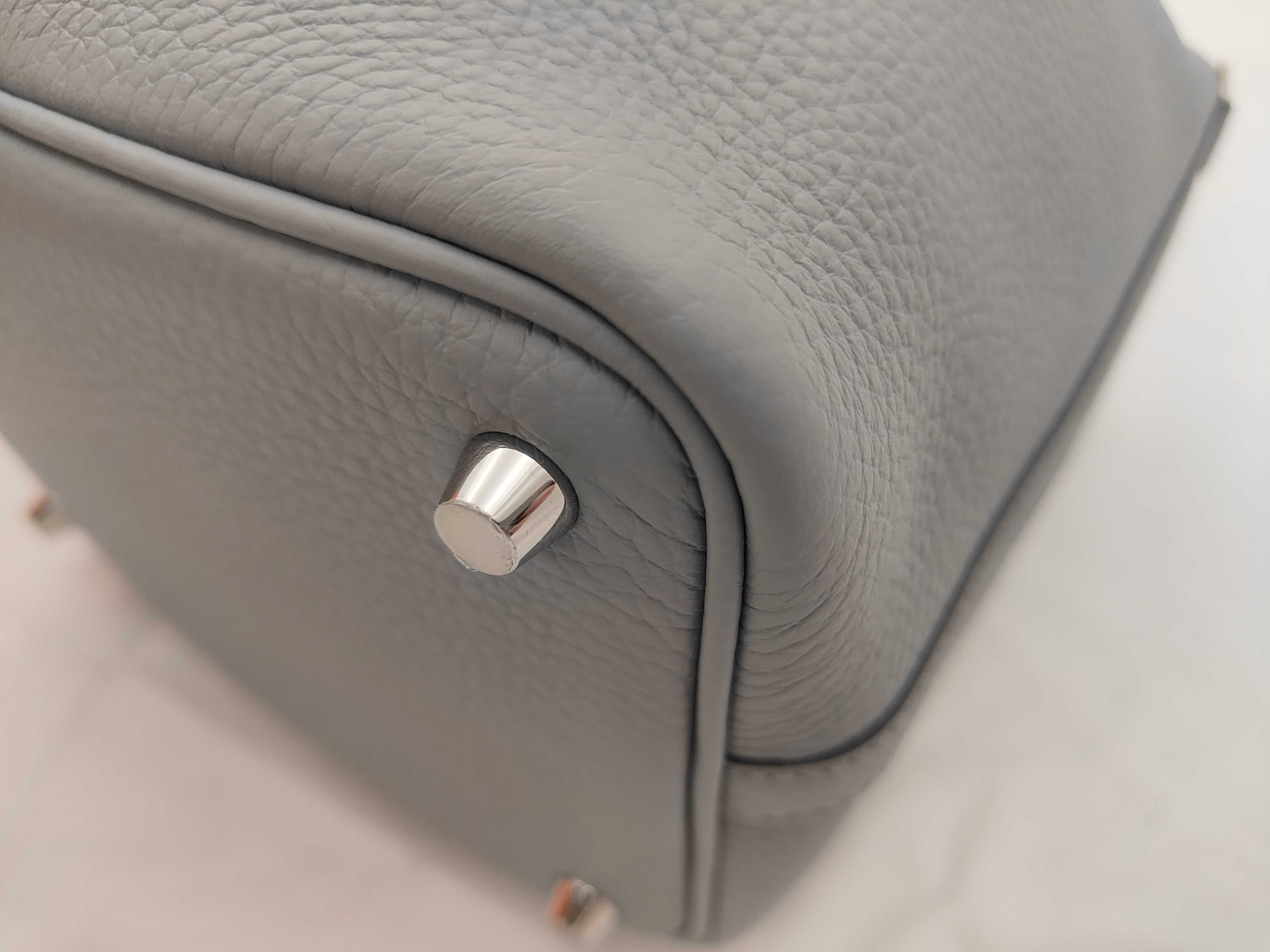 Picotin Lock PM Taurillon Clemence Leather Gris Pantin Tote Bag with Gold Stamp and Plain Hardware — view 6