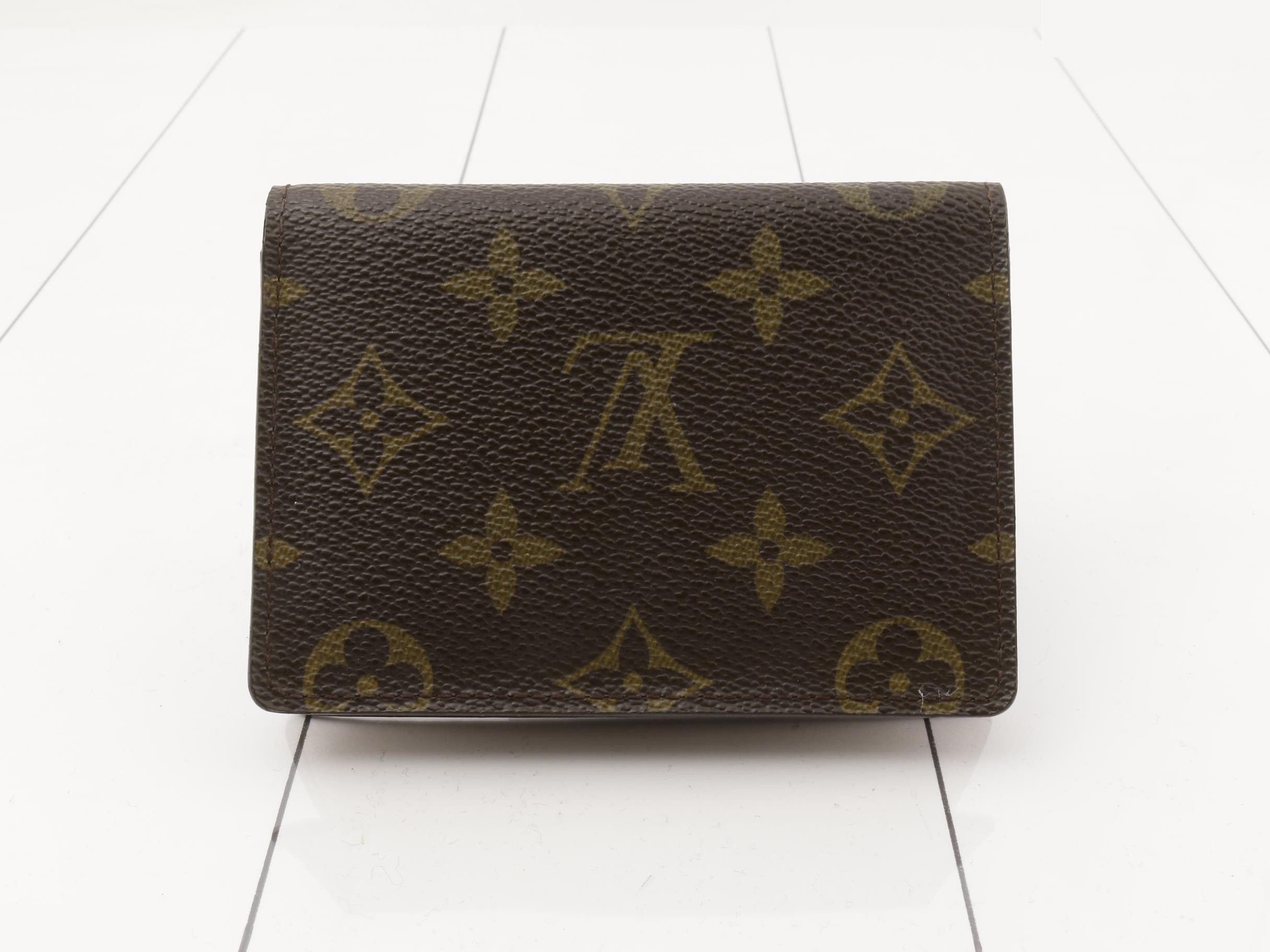 Pass case — view 2