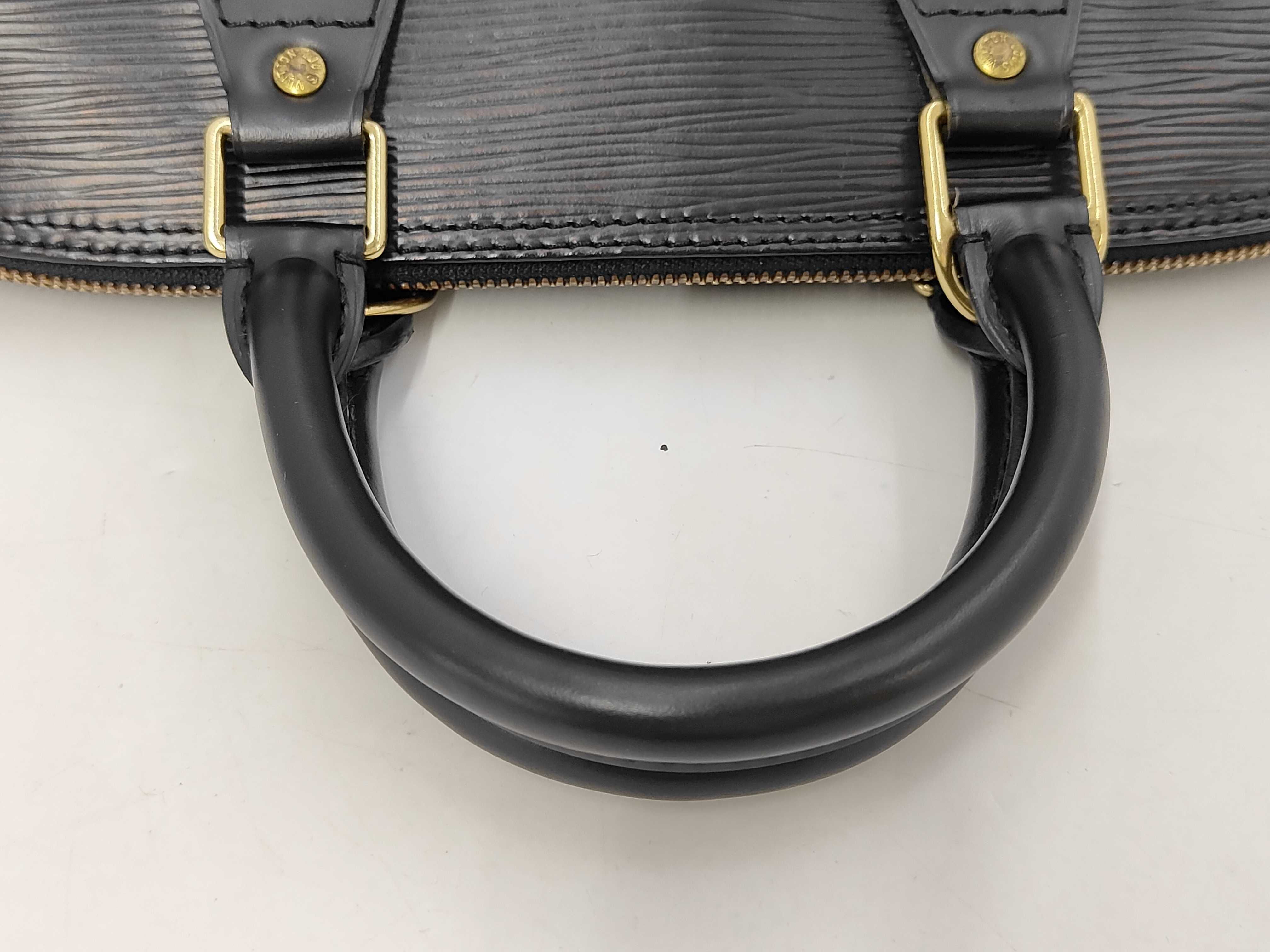 Epi Alma MM Handbag — view 5