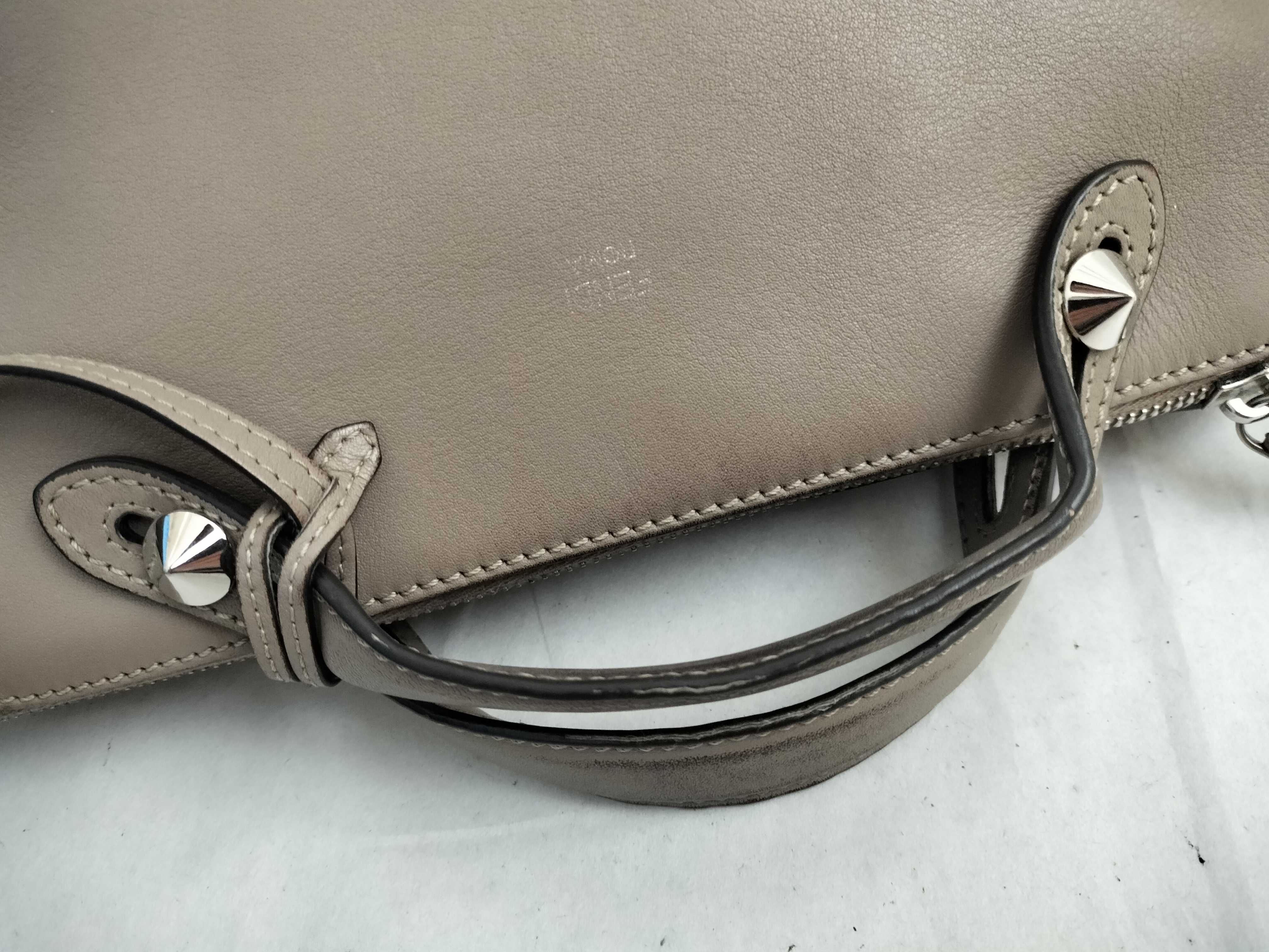 By The Way Medium Leather 2-Way Handbag, Beige, 8BL124 (Handbag) — view 3