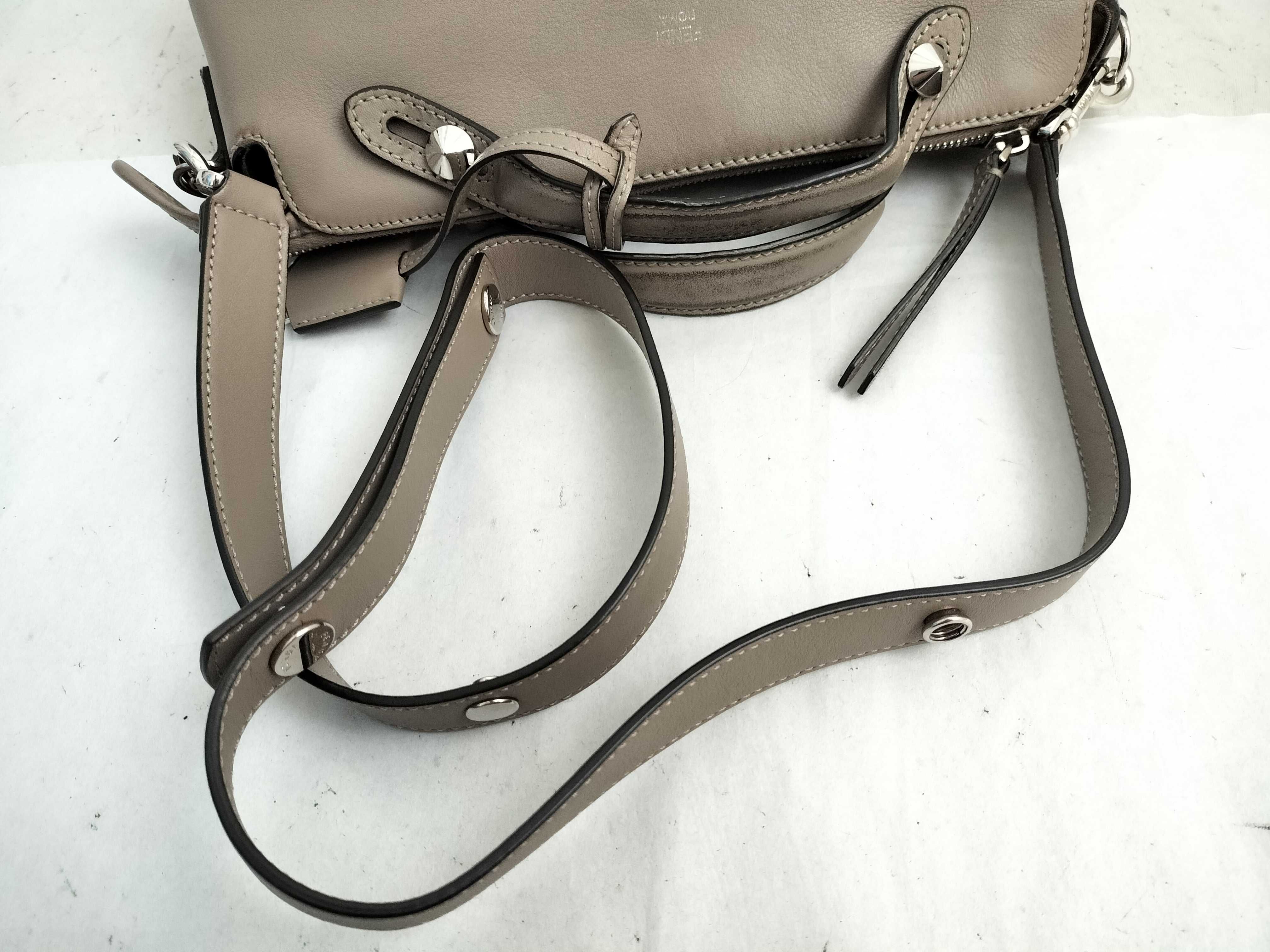 By The Way Medium Leather 2-Way Handbag, Beige, 8BL124 (Handbag) — view 6