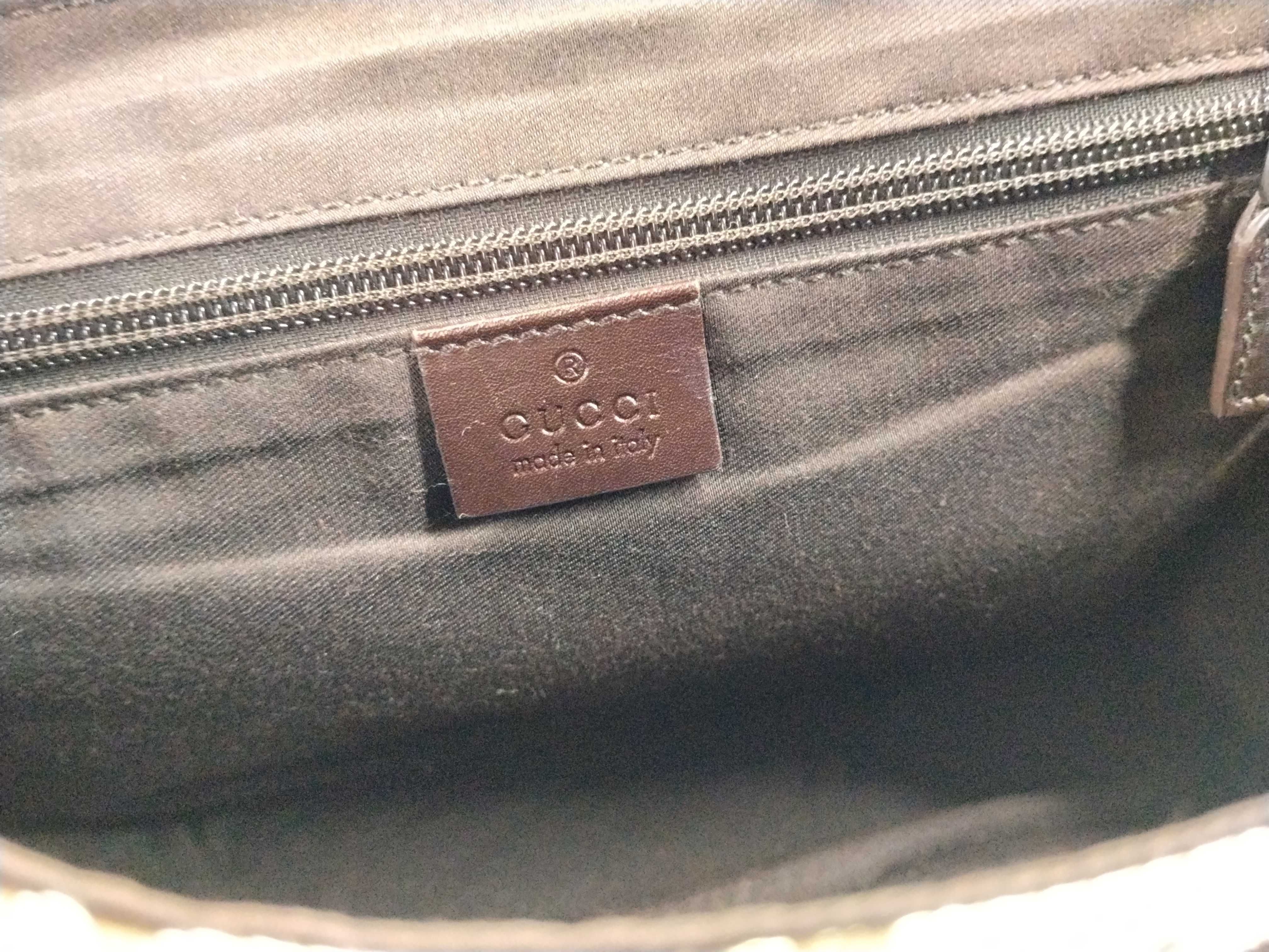 GG Canvas 145858 214397 Shoulder Bag — view 15