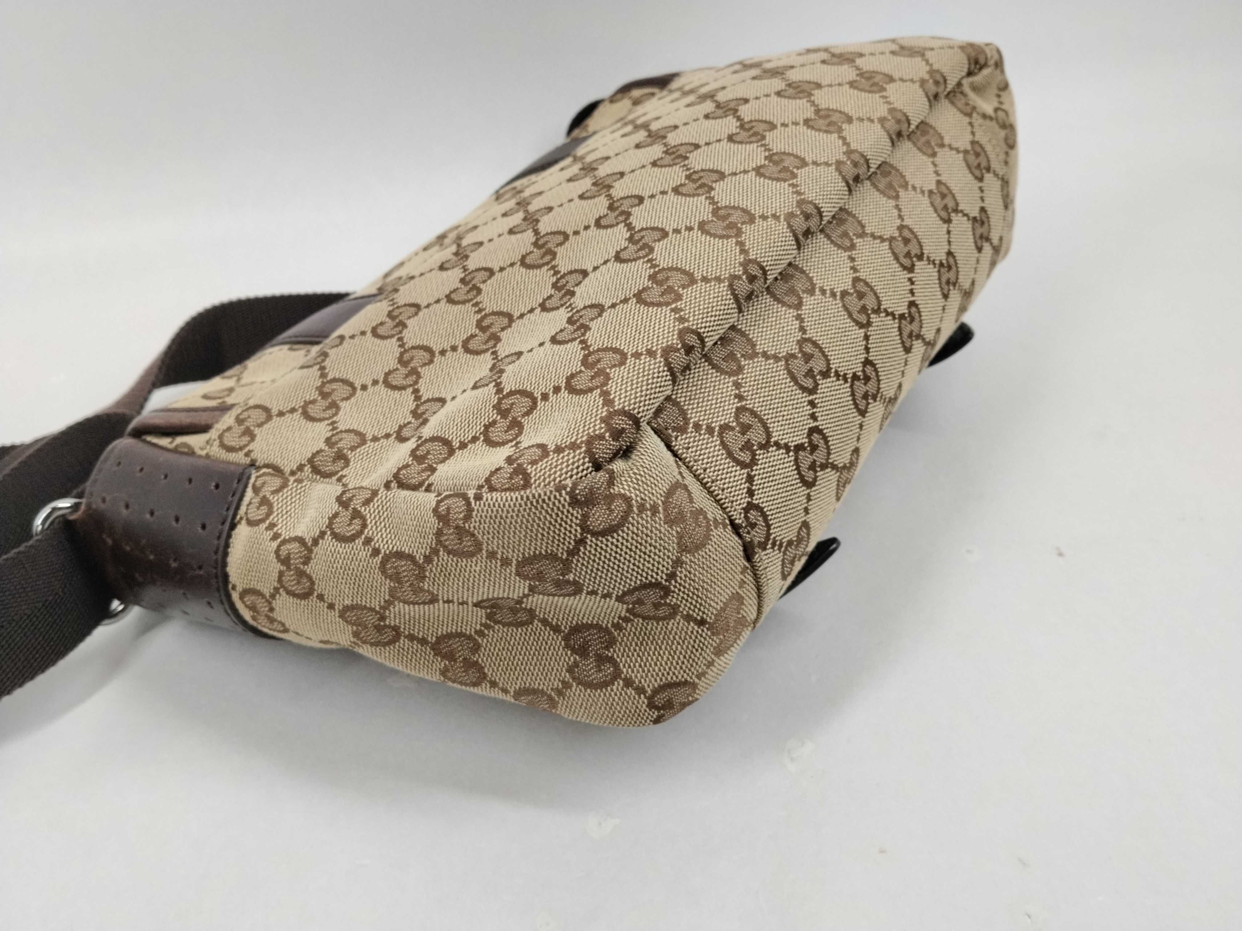 GG Canvas 145858 214397 Shoulder Bag — view 4