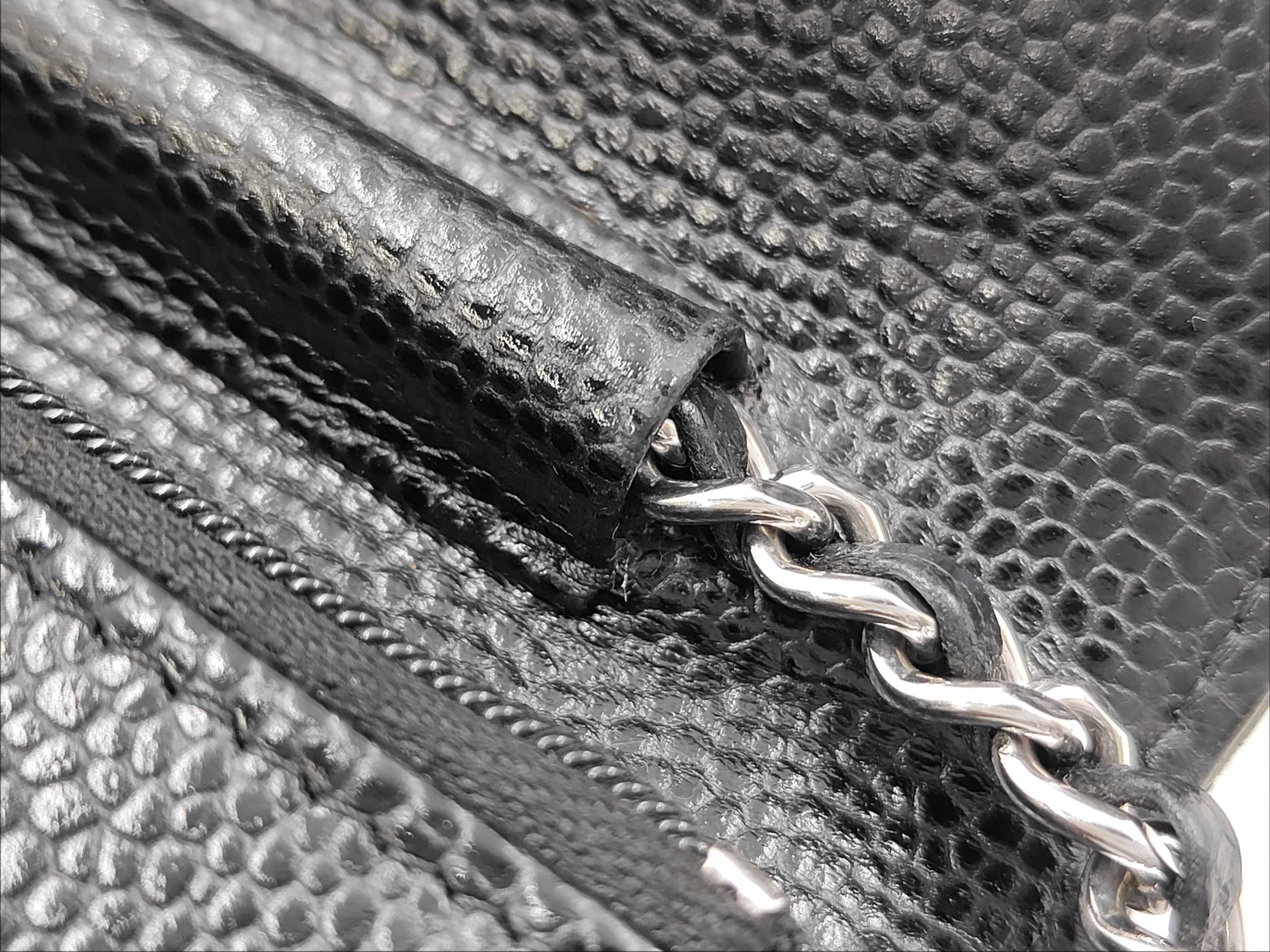 Chain Wallet Caviar Black SS Shoulder Bag — view 7