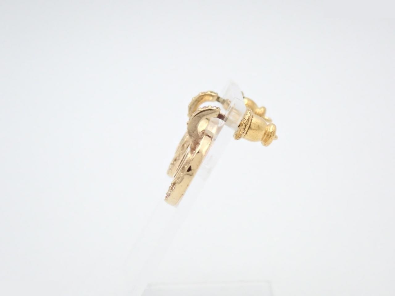 Gold earrings — view 3