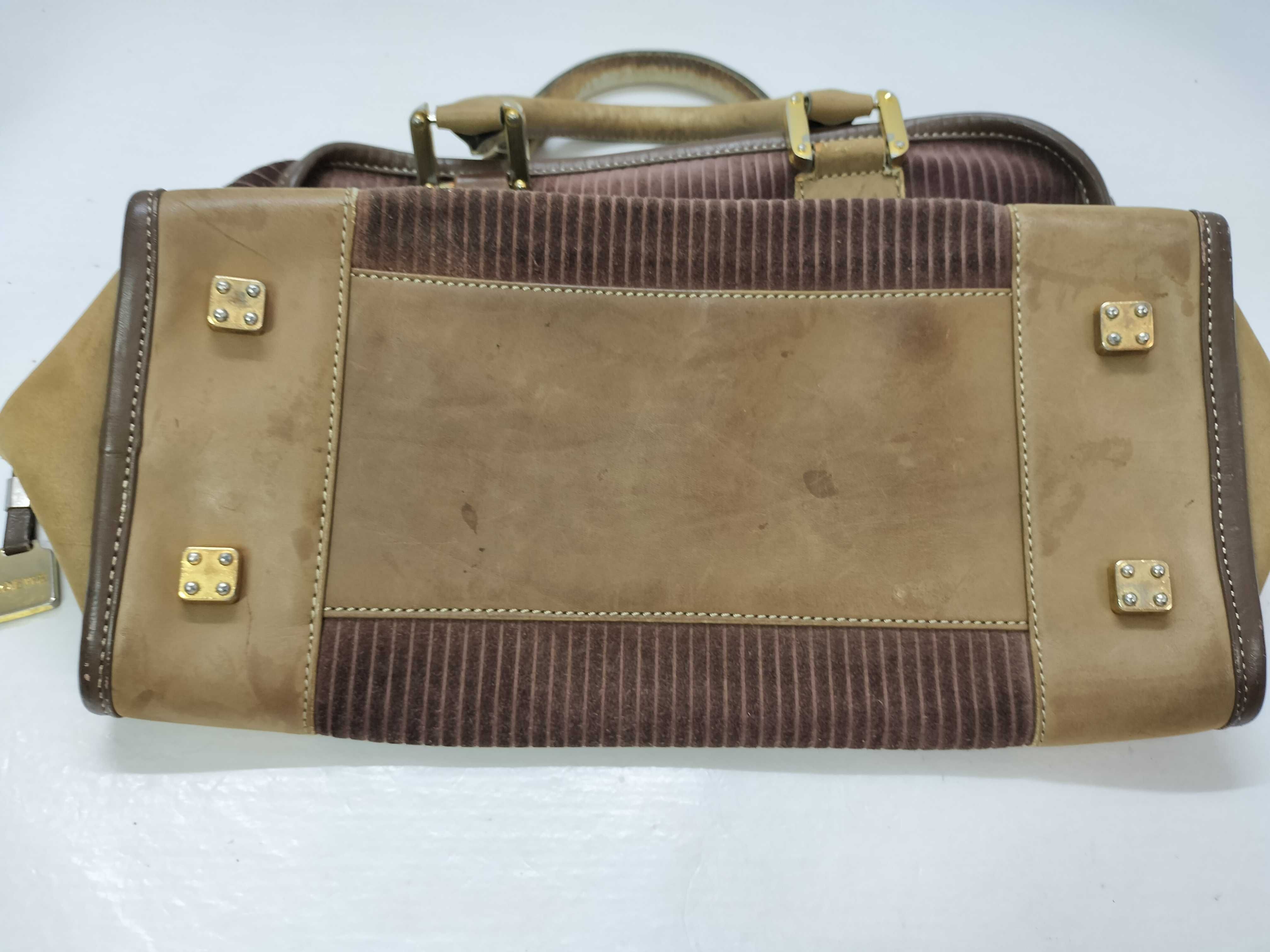 Amazona 32 Corduroy Handbag — view 15