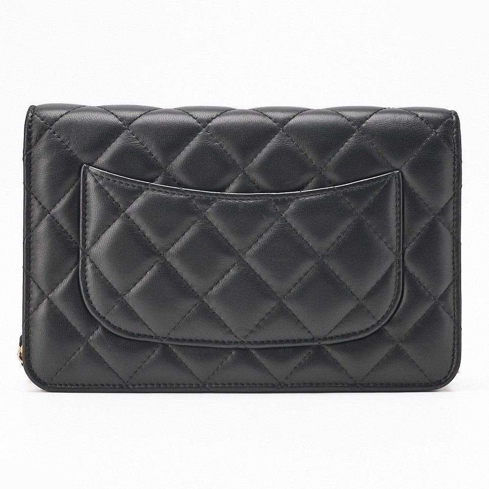 Lambskin Matelassé chain wallet with charm, black, gold hardware, serial number 28. — view 2