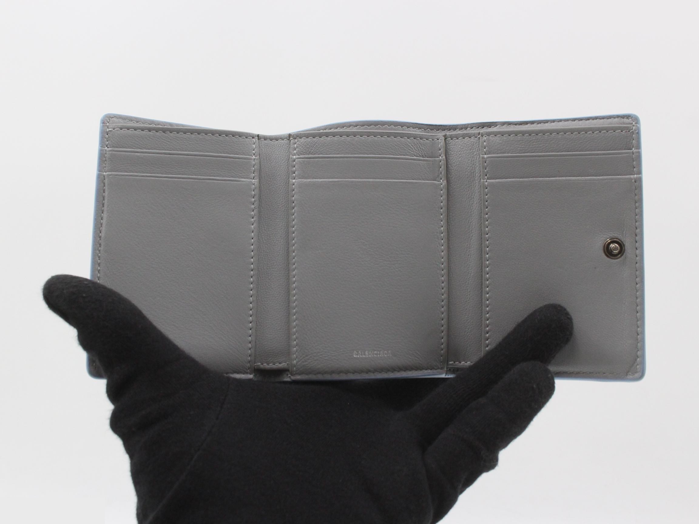 Tri-fold wallet, light blue, leather — view 4