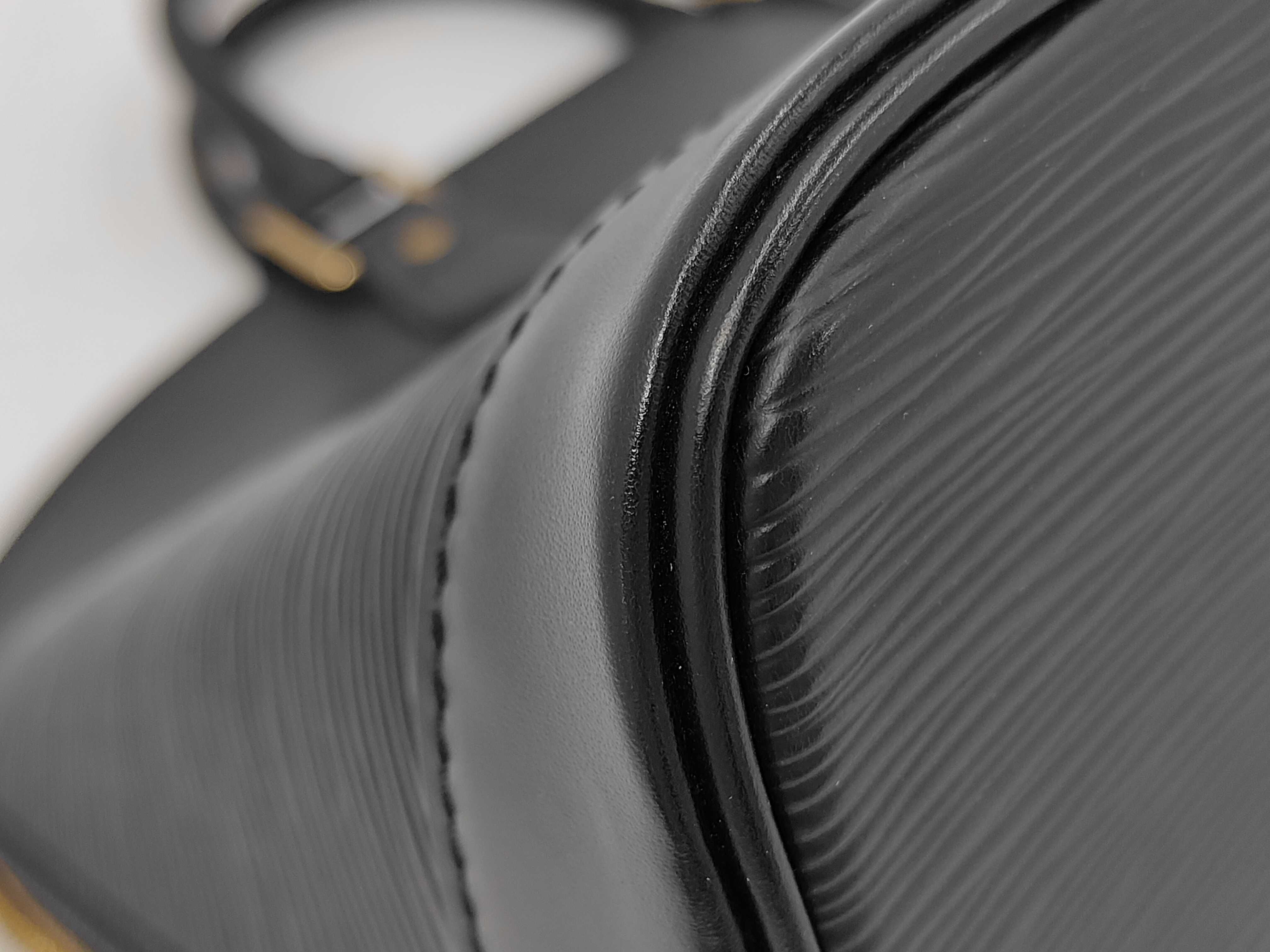 Epi M52142 Alma PM Handbag — view 3