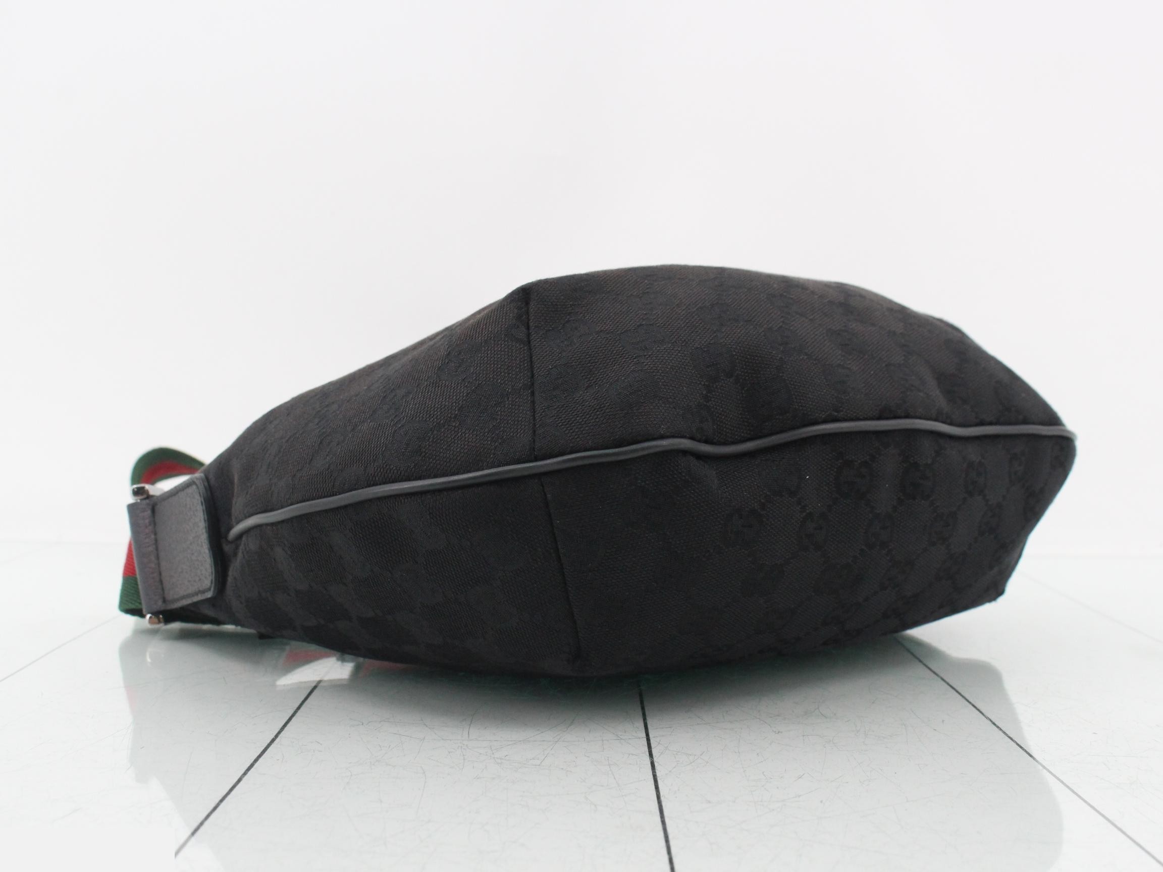 GG Canvas Sherry Line Shoulder Bag — view 5