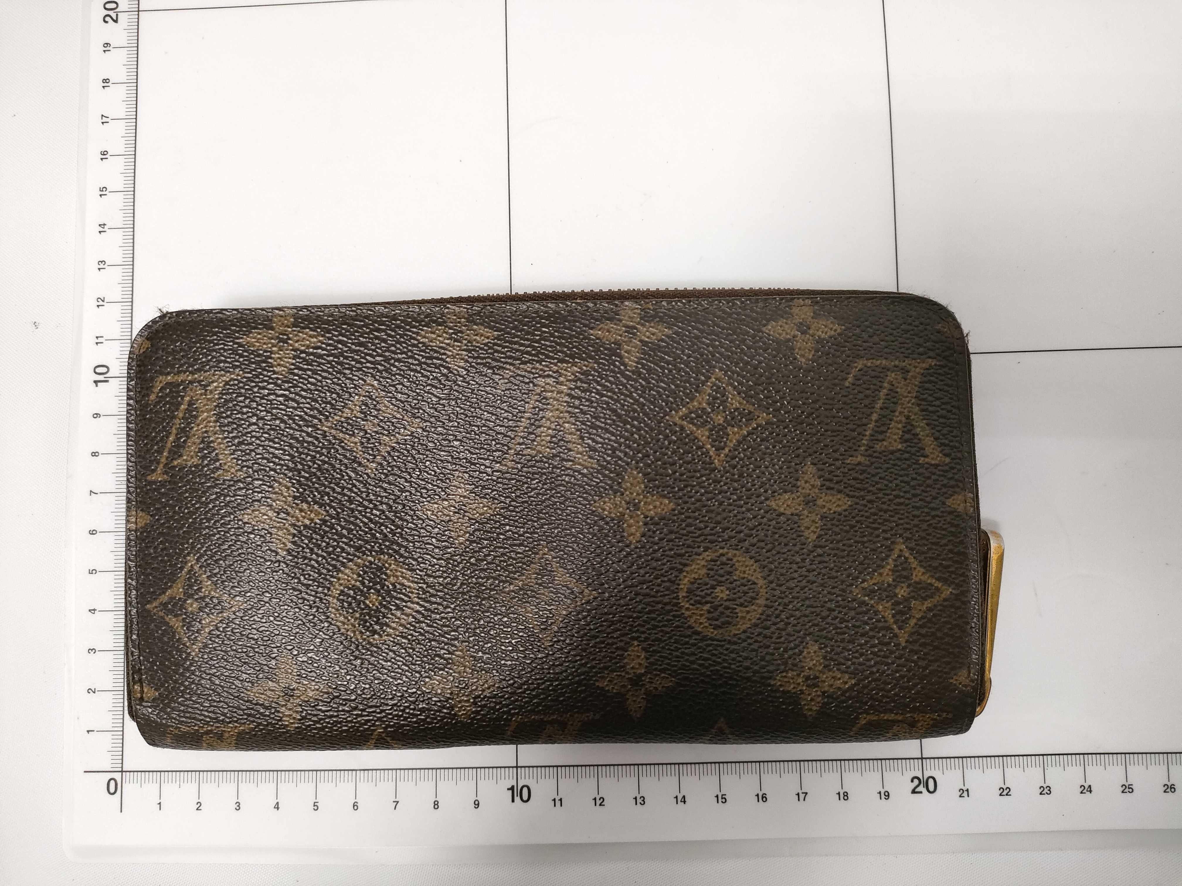 Monogram Louis Vuitton Monogram Zippy Wallet (tsu19390) Wallet — view 7