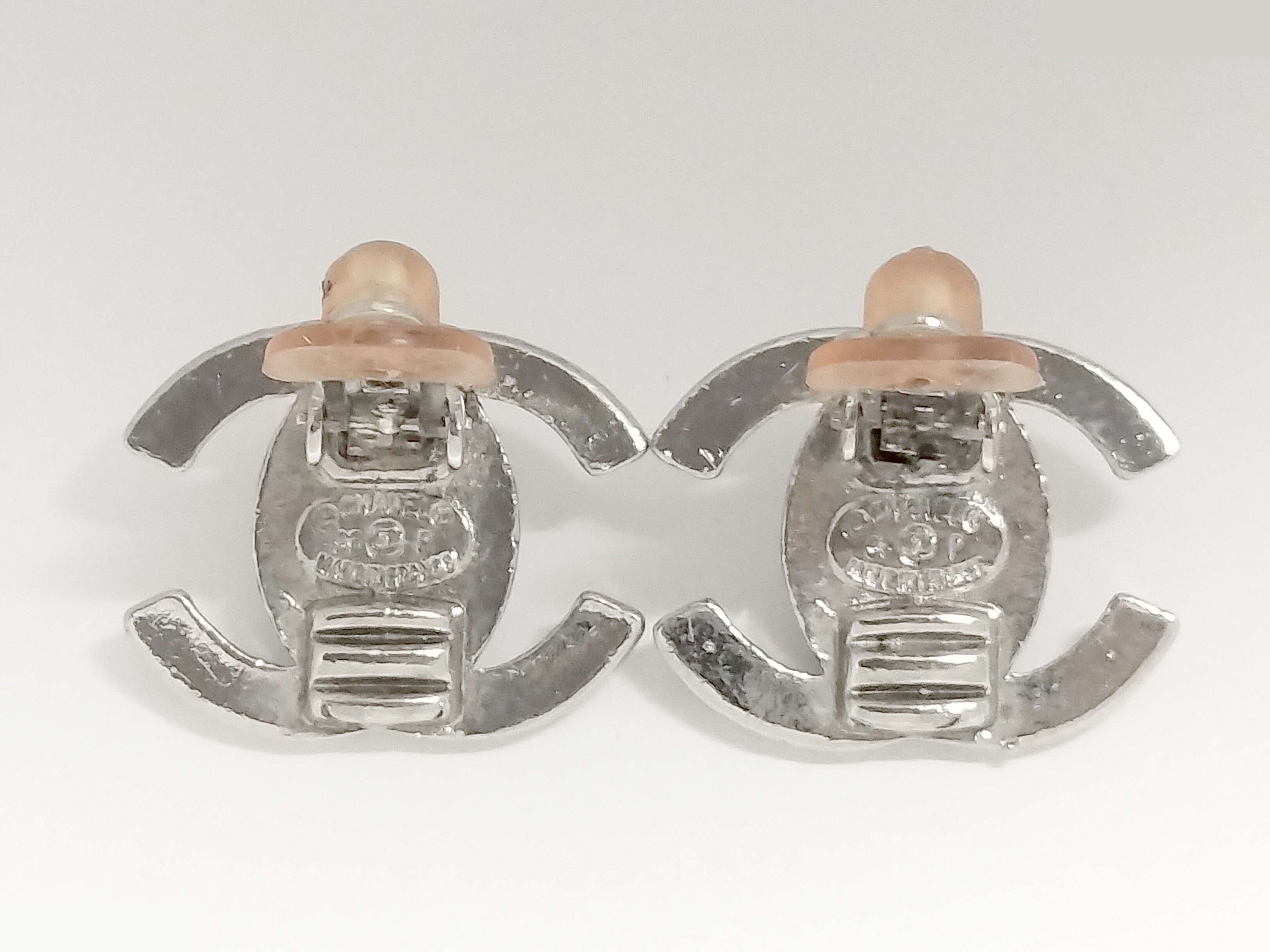 Coco Turnlock Silver Earrings — view 2