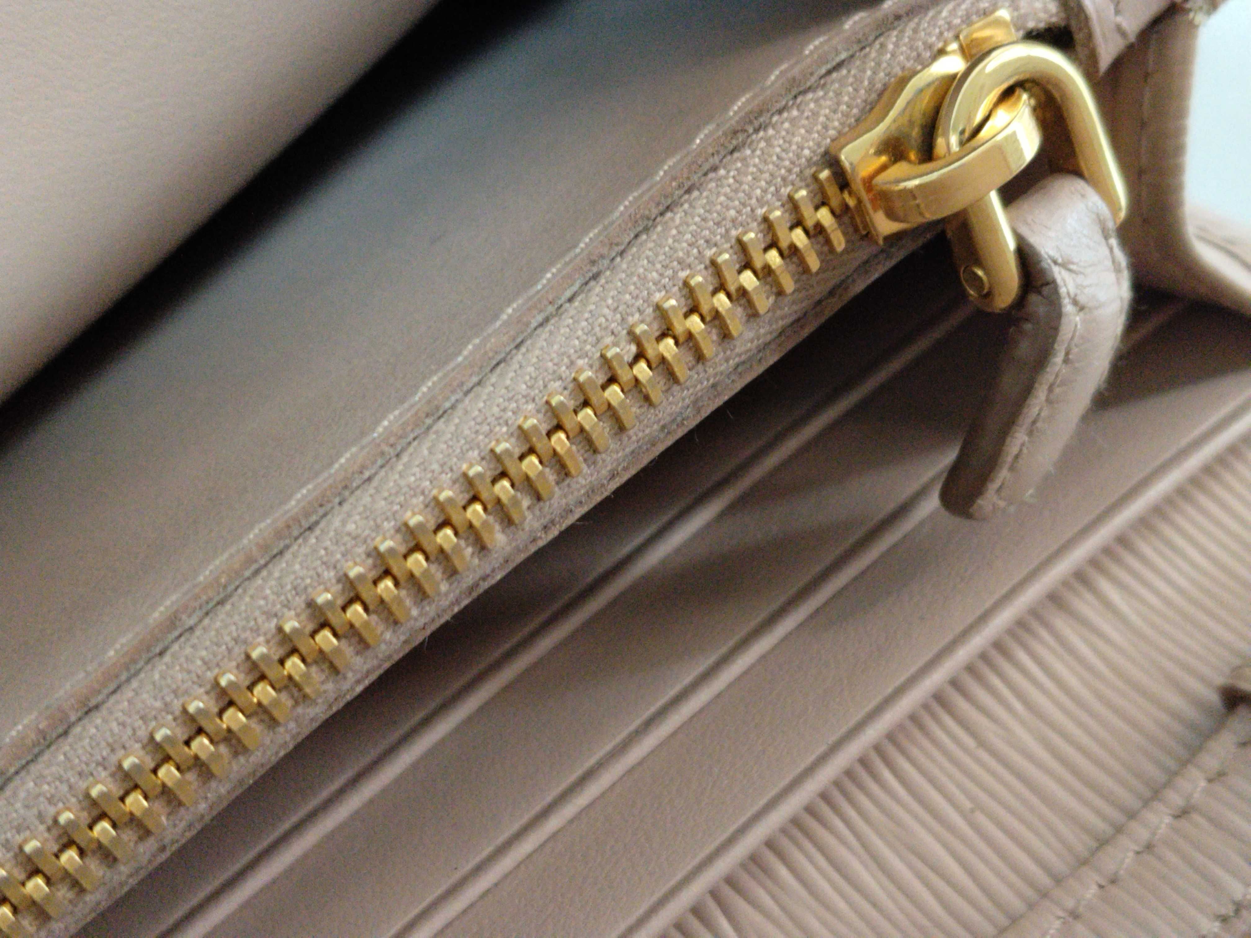Chain Wallet Shoulder Bag Pink — view 7