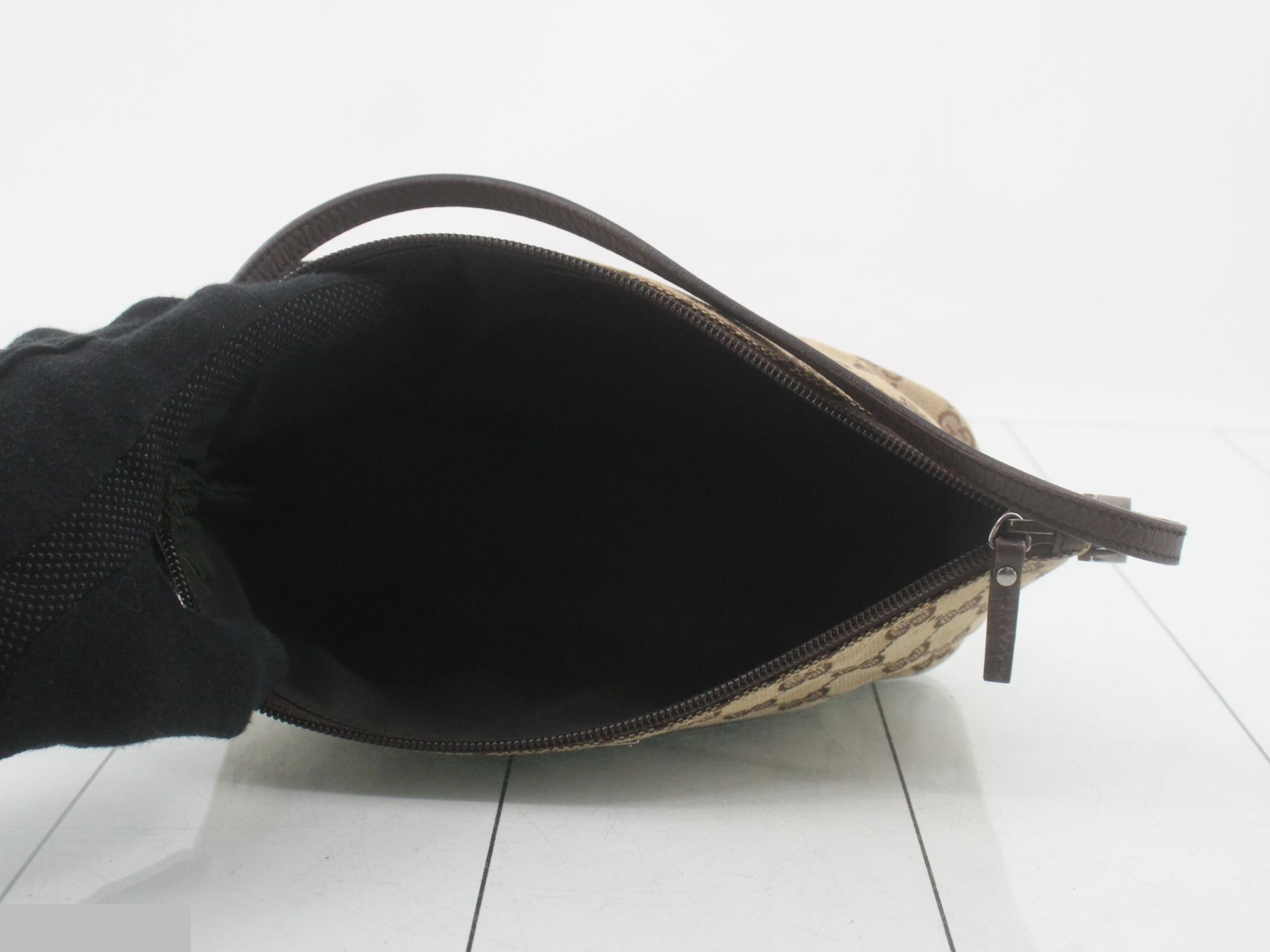 GG Canvas Accessoires Pouch — view 4