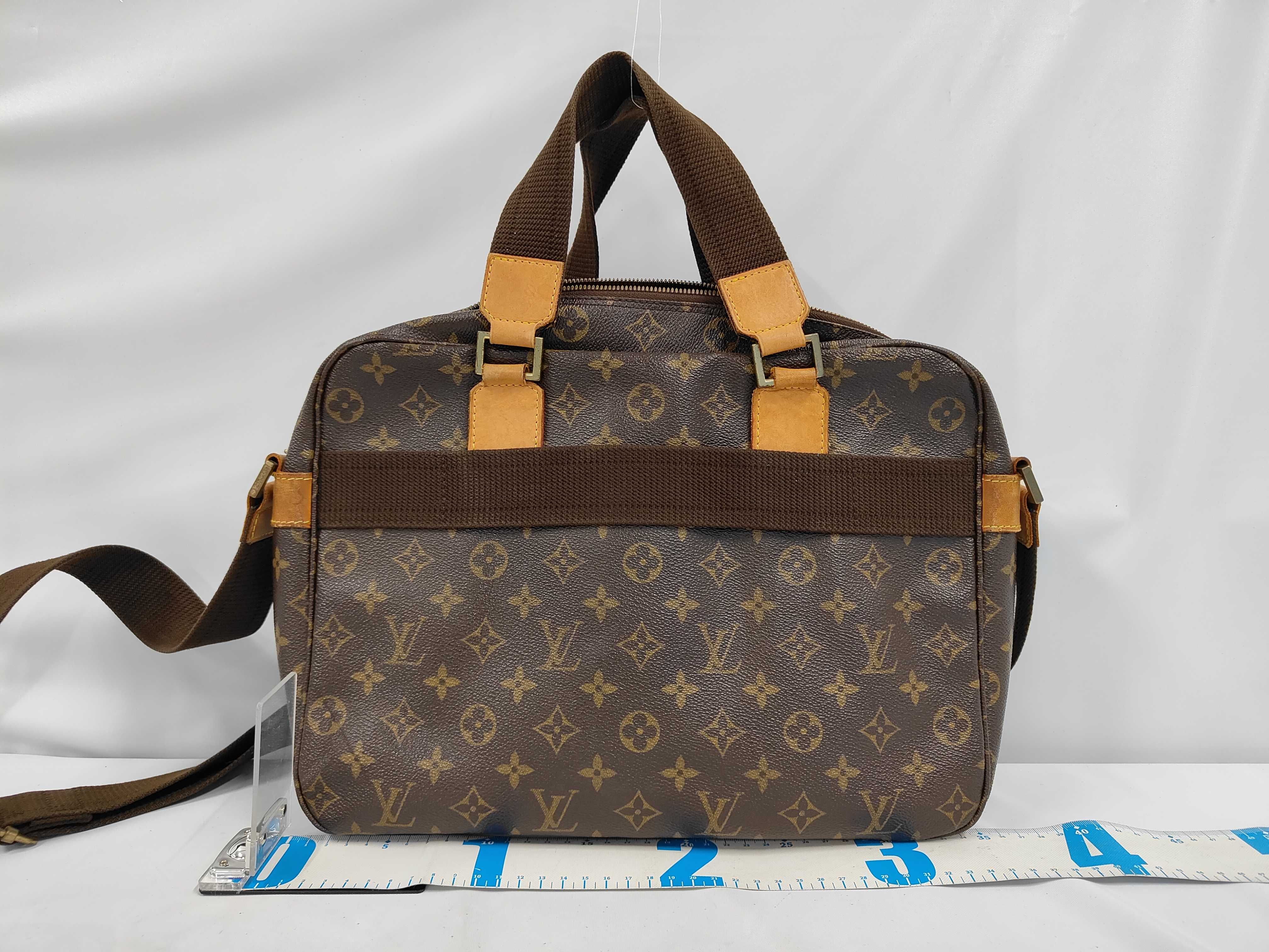 Monogram Sac Bosshole Shoulder Bag — view 2