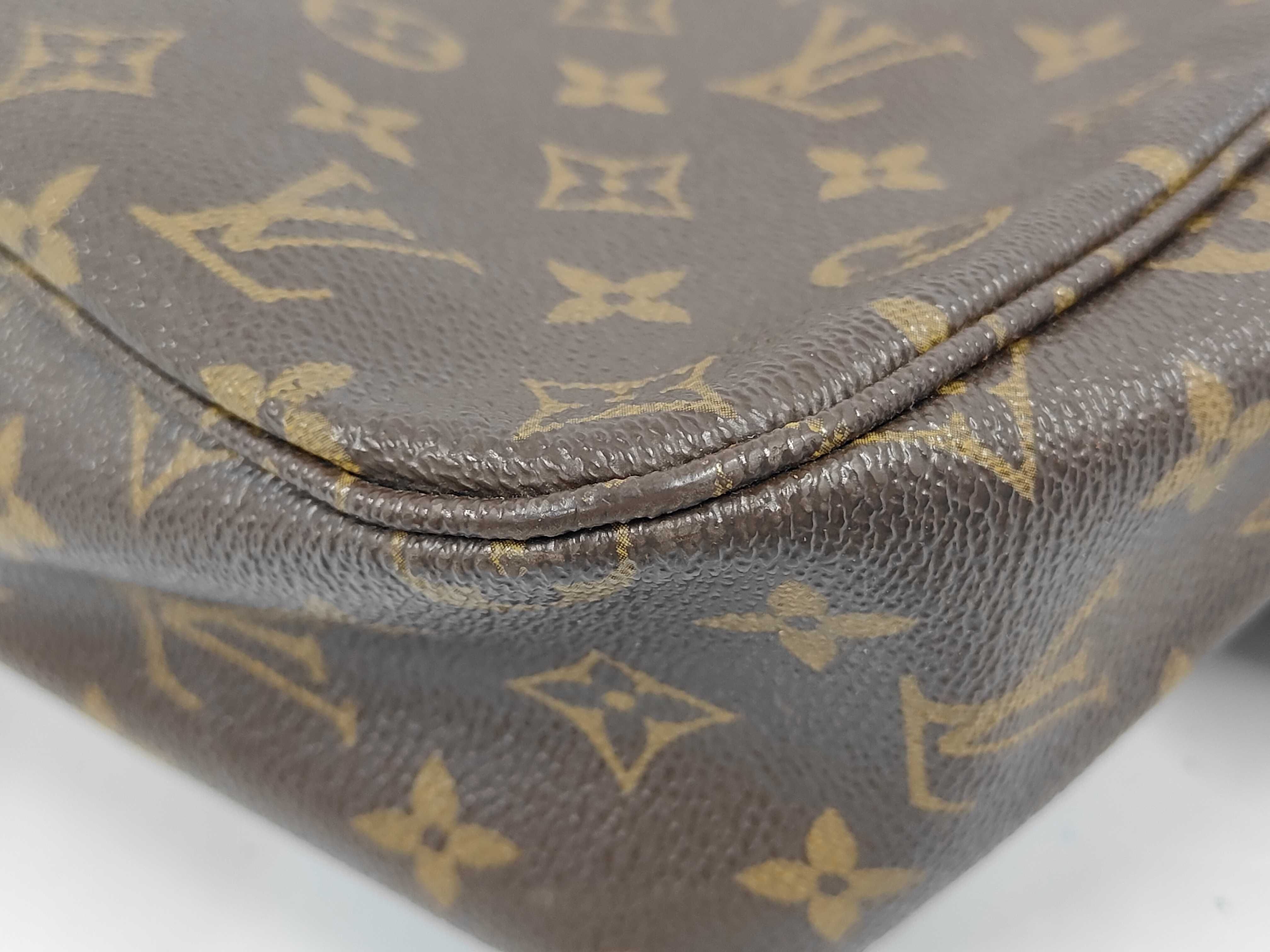 Monogram Sac Bosshole Shoulder Bag — view 4