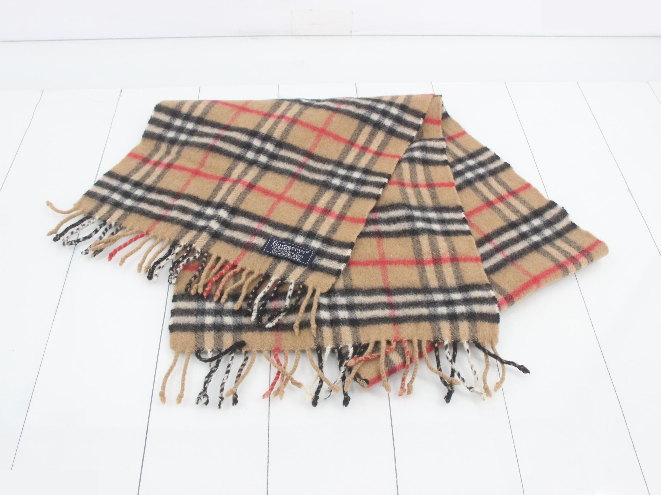 Other lines: Small items, accessories, and scarves — view 2