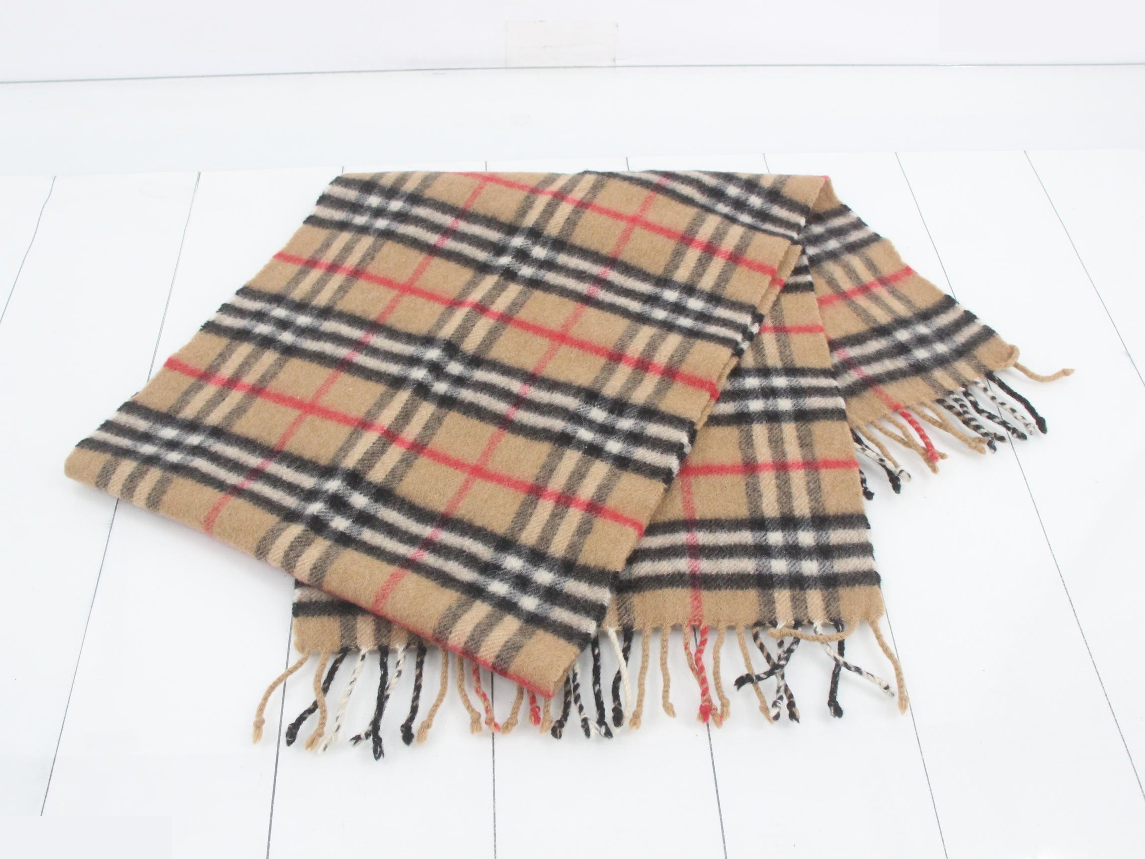 Other lines: Small items, accessories, and scarves — view 3